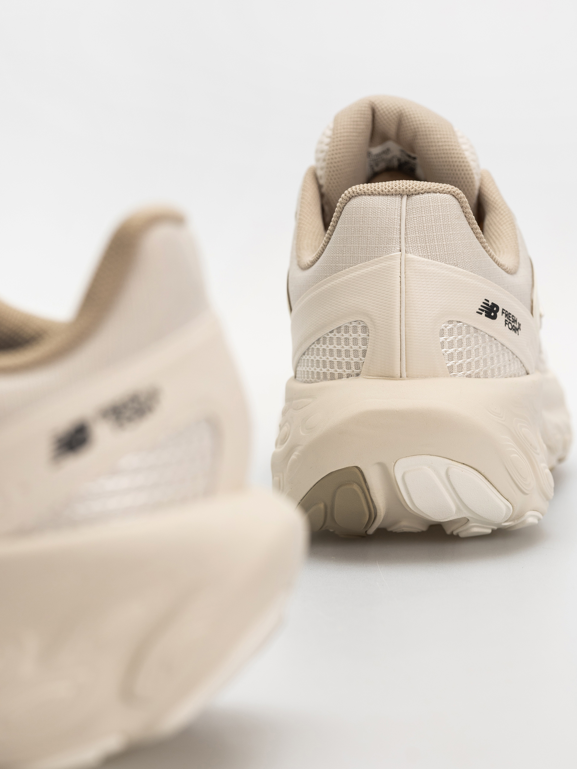 New Balance UTRN Schuhe (linen/sea salt)