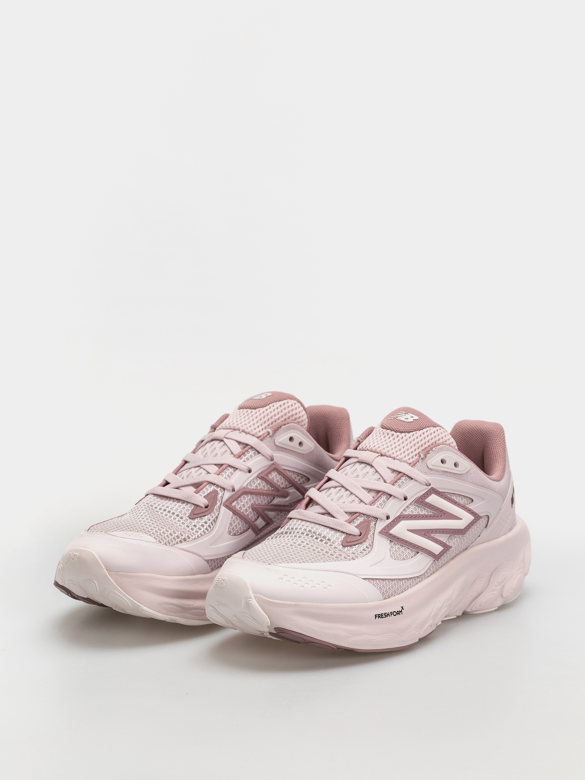 New Balance UTRN Shoes (stone pink/rosewood)