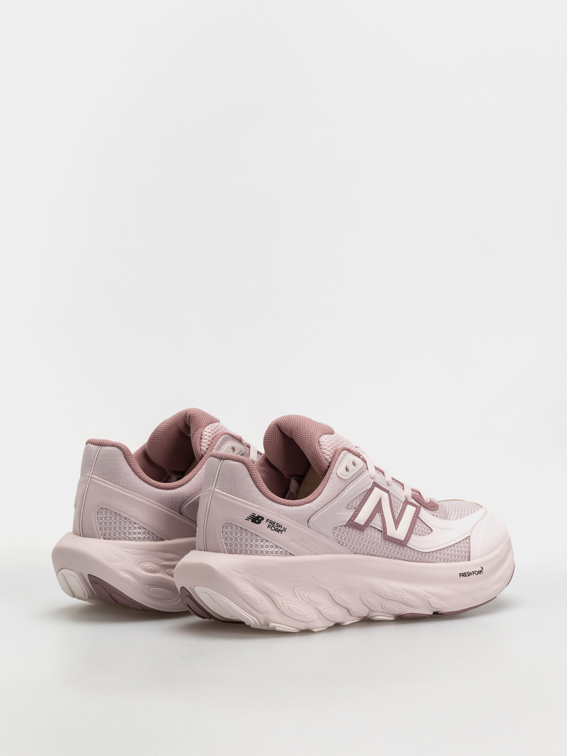 New Balance UTRN Shoes (stone pink/rosewood)