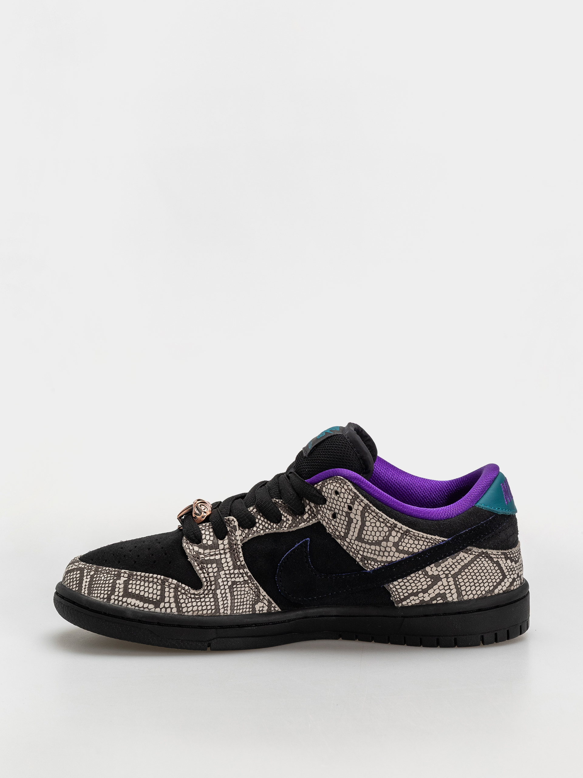 Nike SB Dunk Low Pro Schuhe (string/black bright spruce fierce purple)