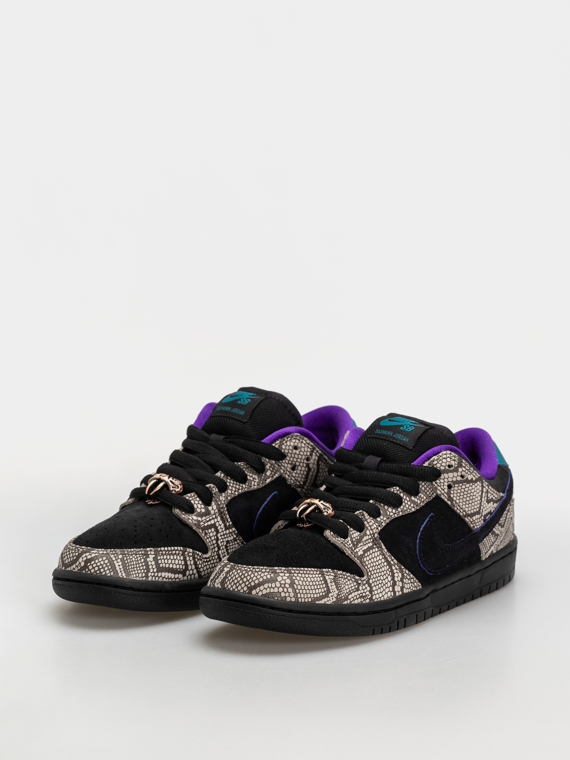 Nike SB Dunk Low Pro Shoes (string/black bright spruce fierce purple)
