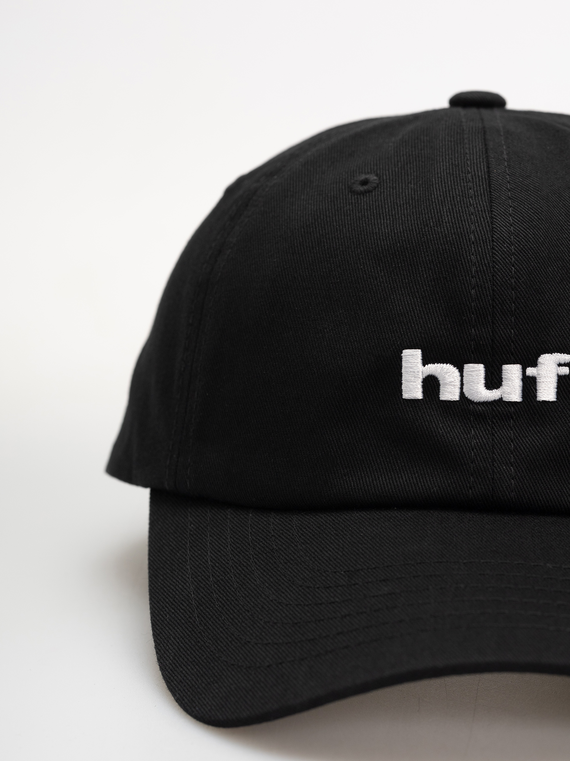 HUF 89 Embroidered Cap (black/white)