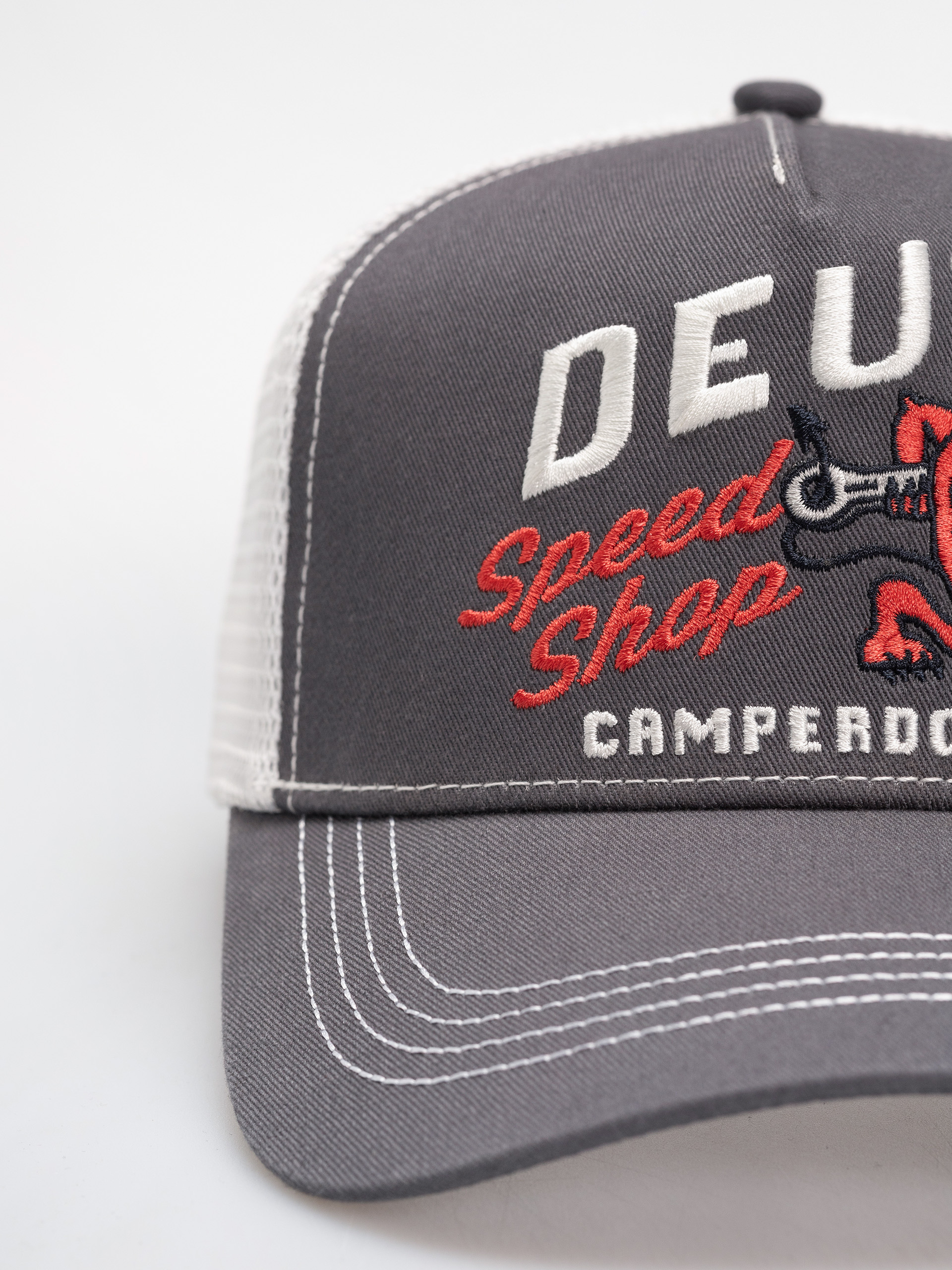 Deus Ex Machina Dogleg Trucker Cap (dark grey)