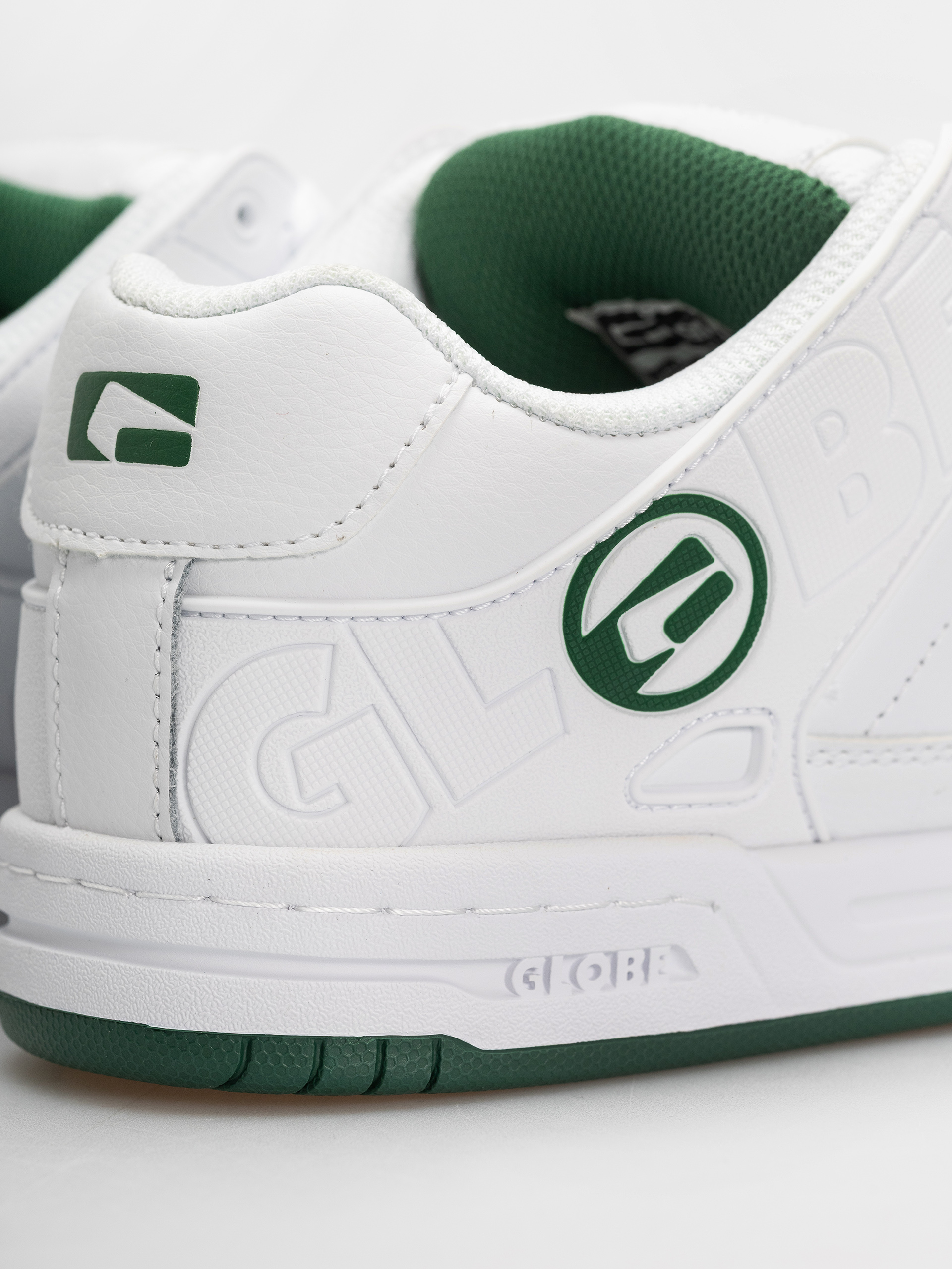 Globe Tilt Schuhe (white/green)