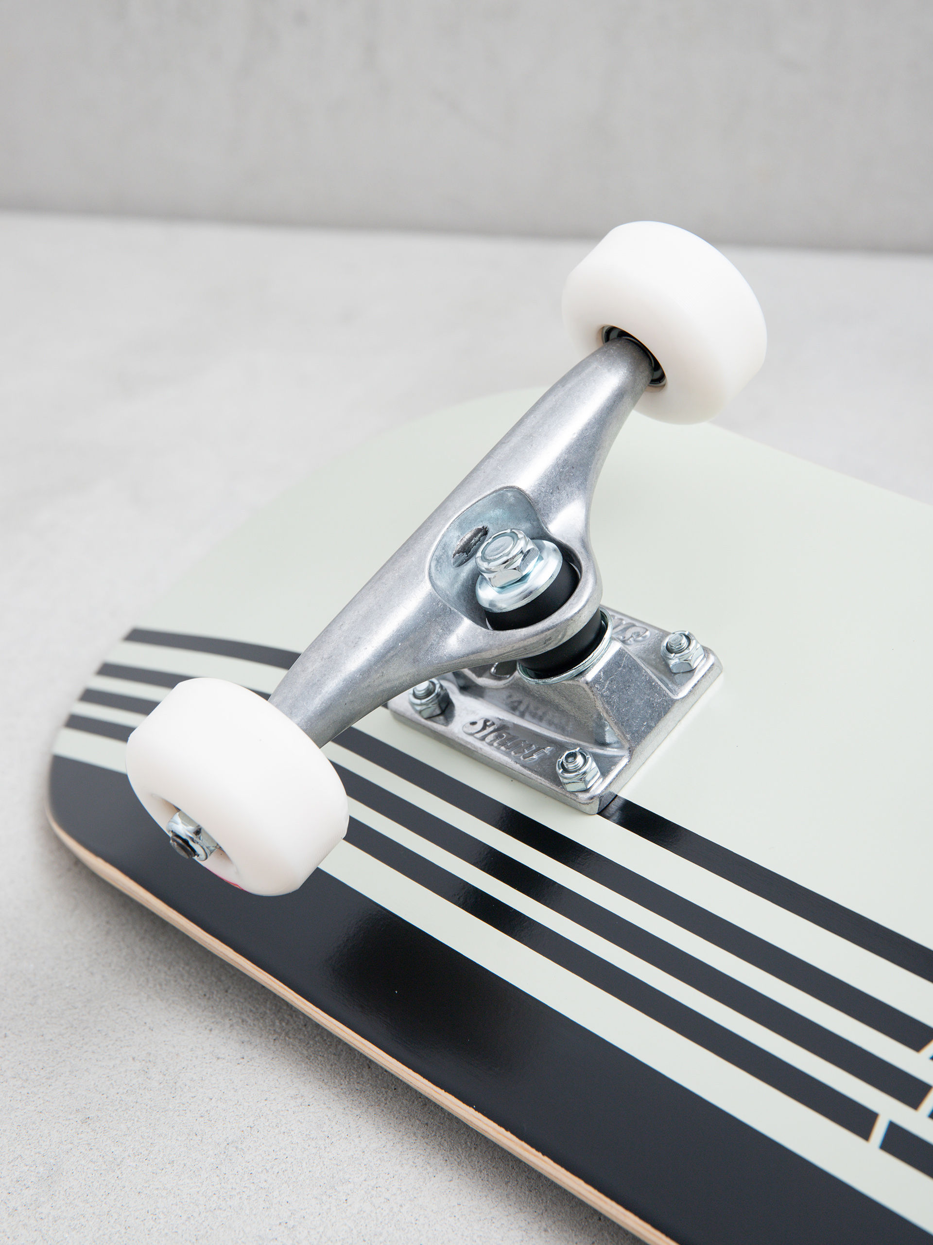 Globe Skateboard G0 Strype Hard (black/off white)
