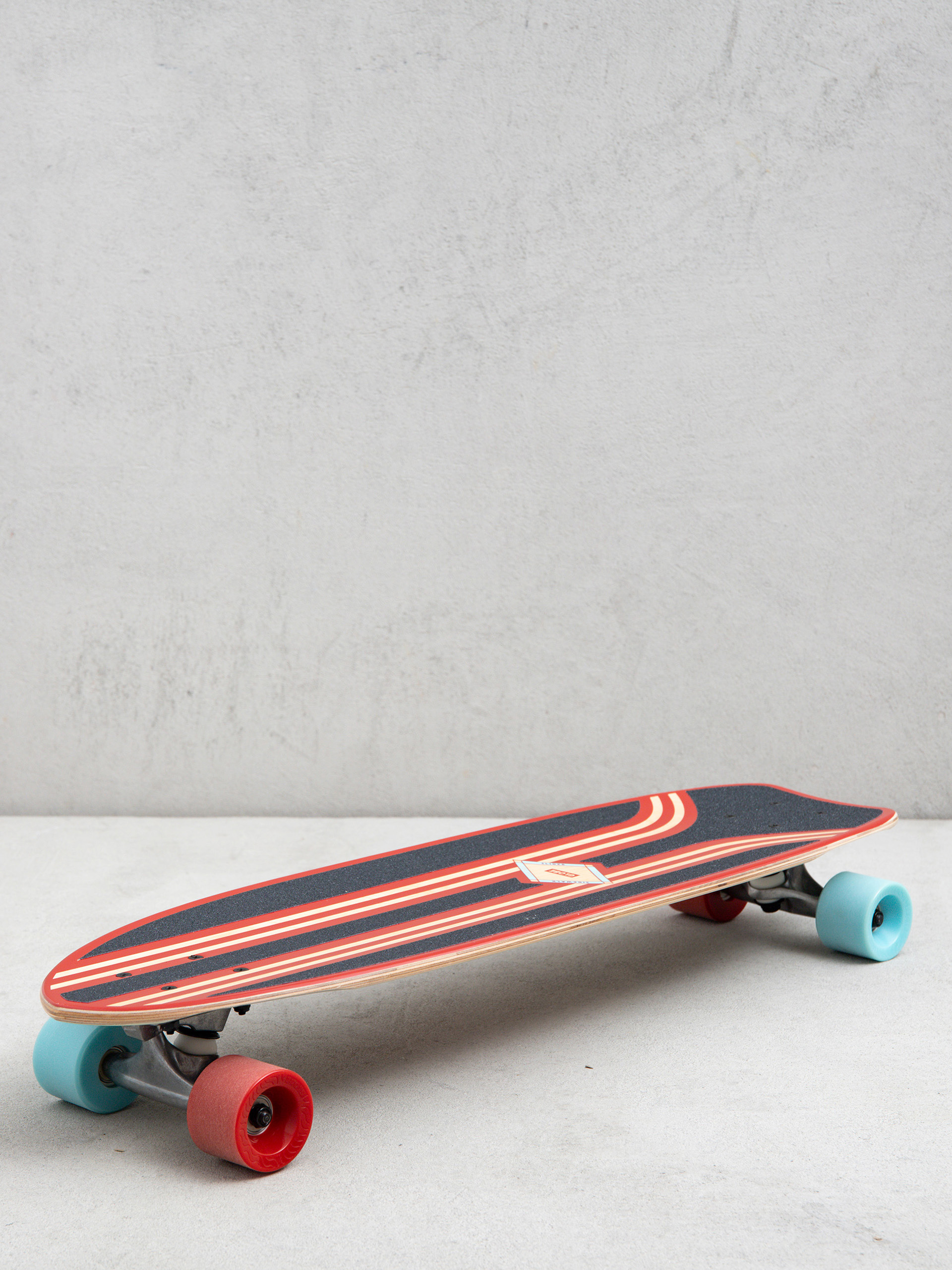 Globe Cruiser Sidewalk Slider (red/spider)