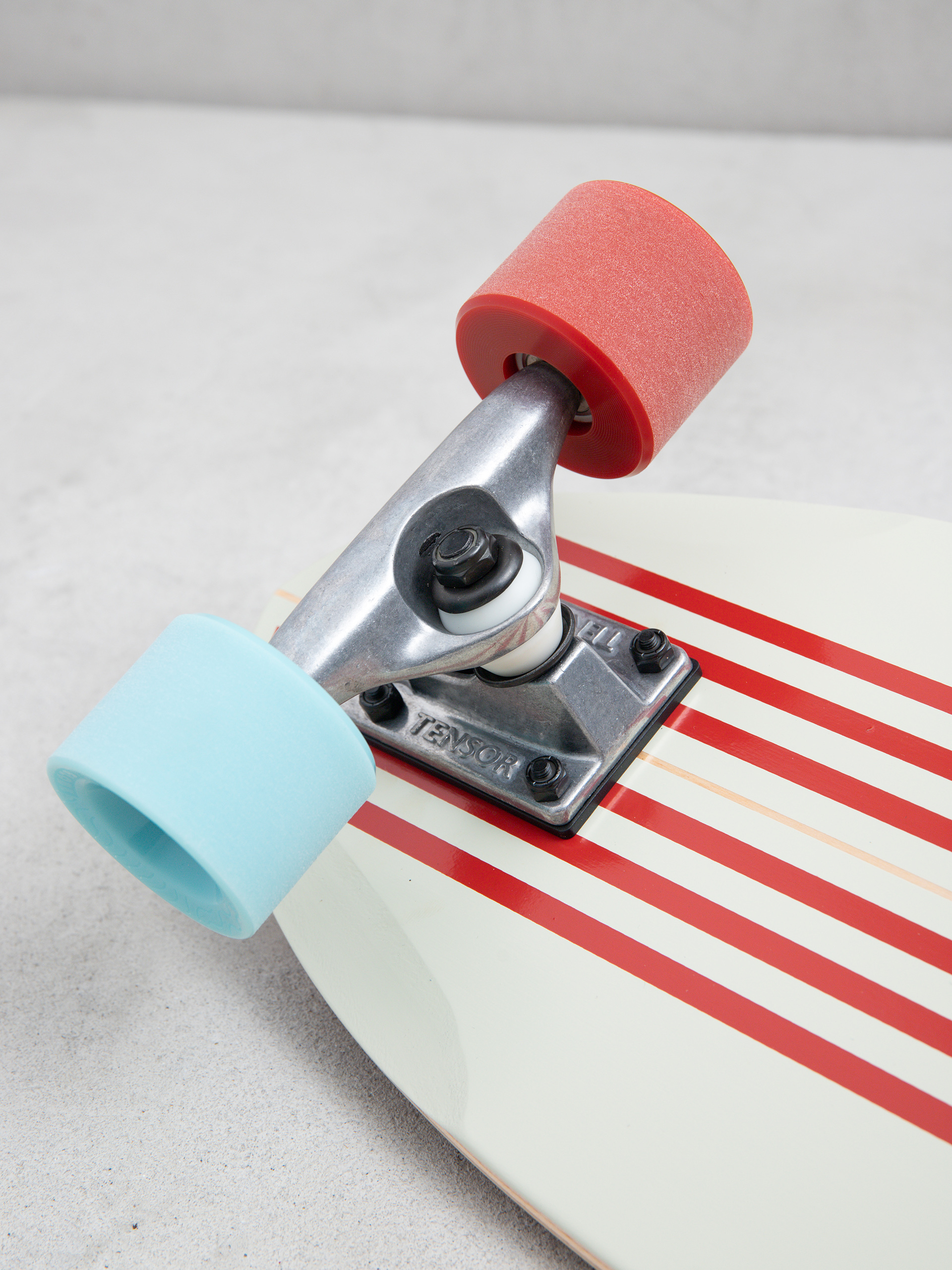 Globe Cruiser Sidewalk Slider (red/spider)