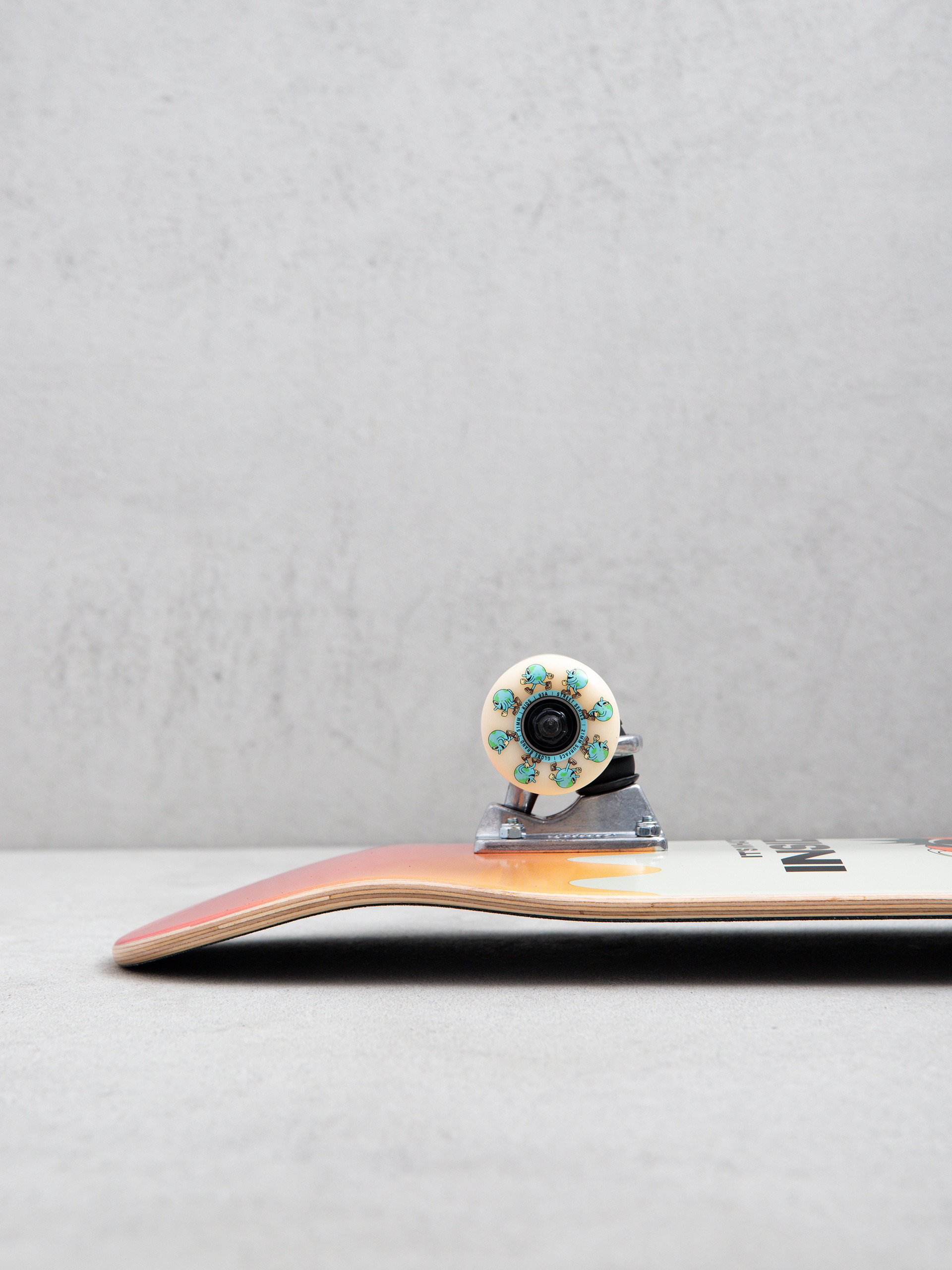 Globe Skateboard Kids Wide Mid (inner balance)