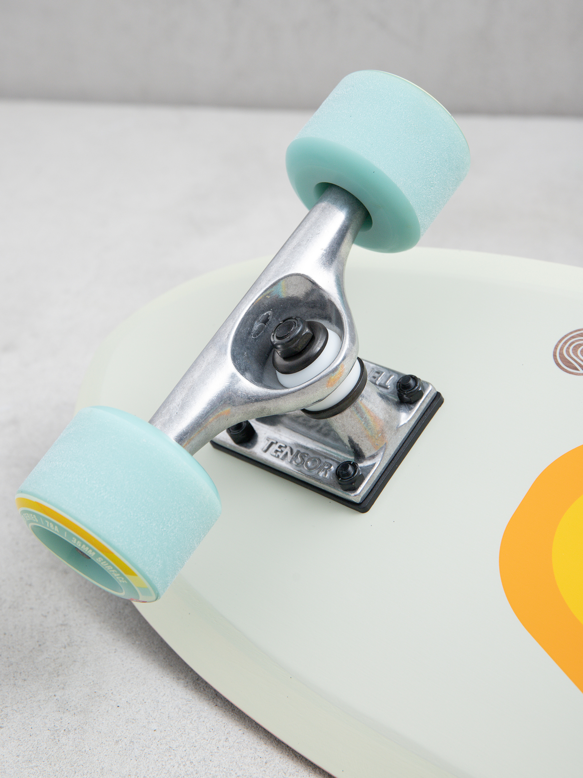 Globe Cruiser Blazer Fuego 32 (horizon)