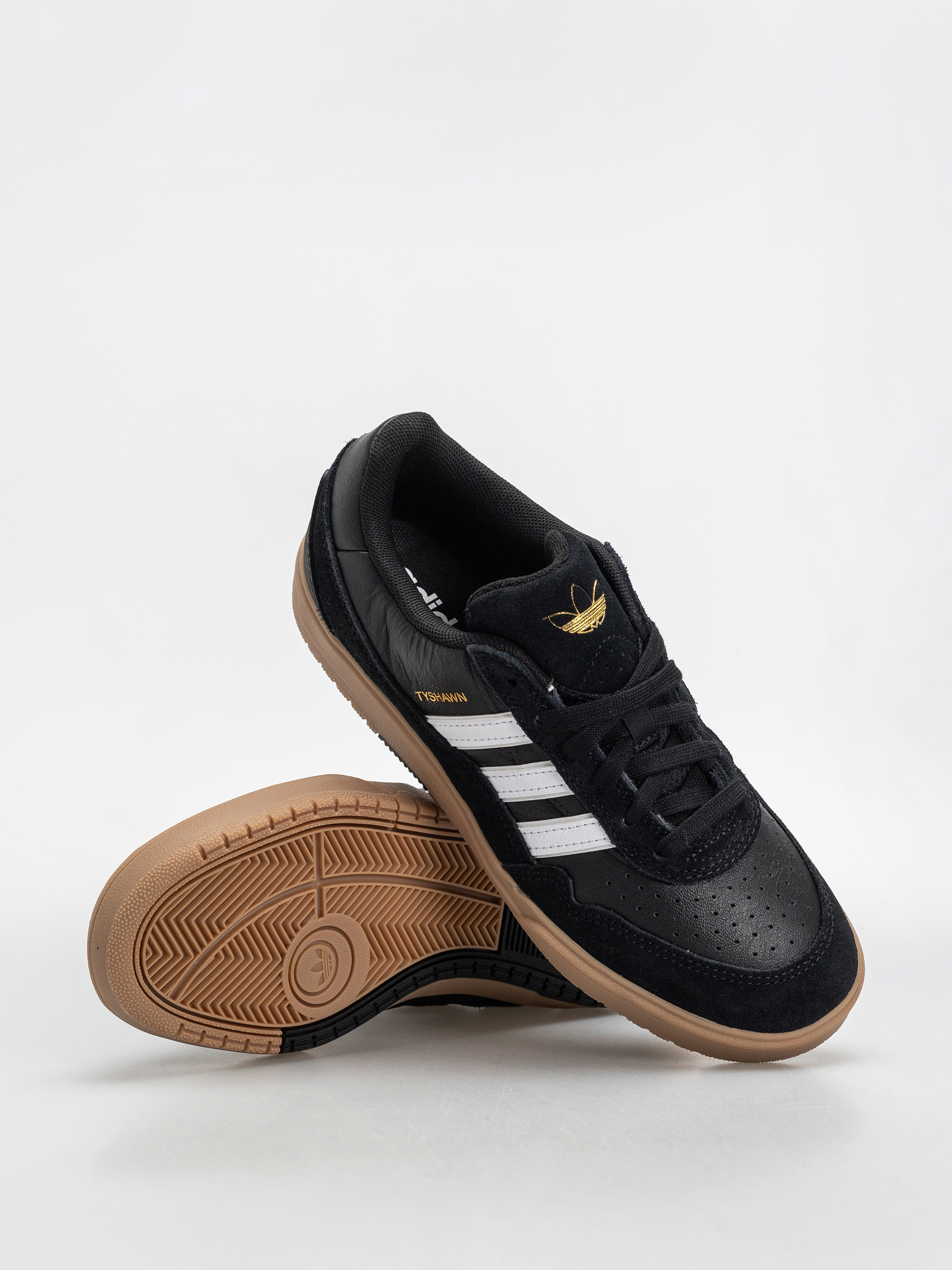 adidas Tyshawn II Shoes (cblack/ftwwht/gum4)