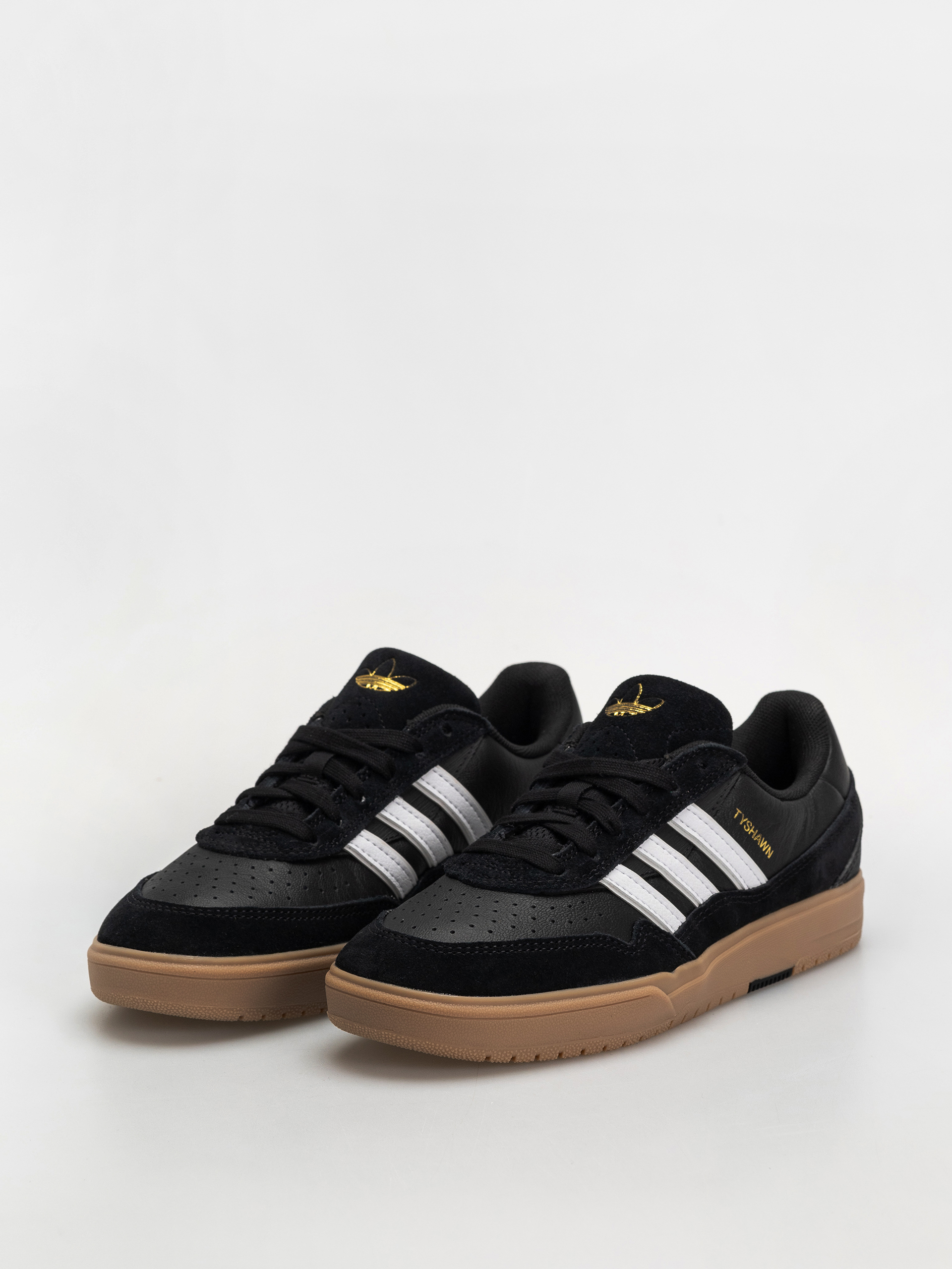adidas Tyshawn II Shoes (cblack/ftwwht/gum4)