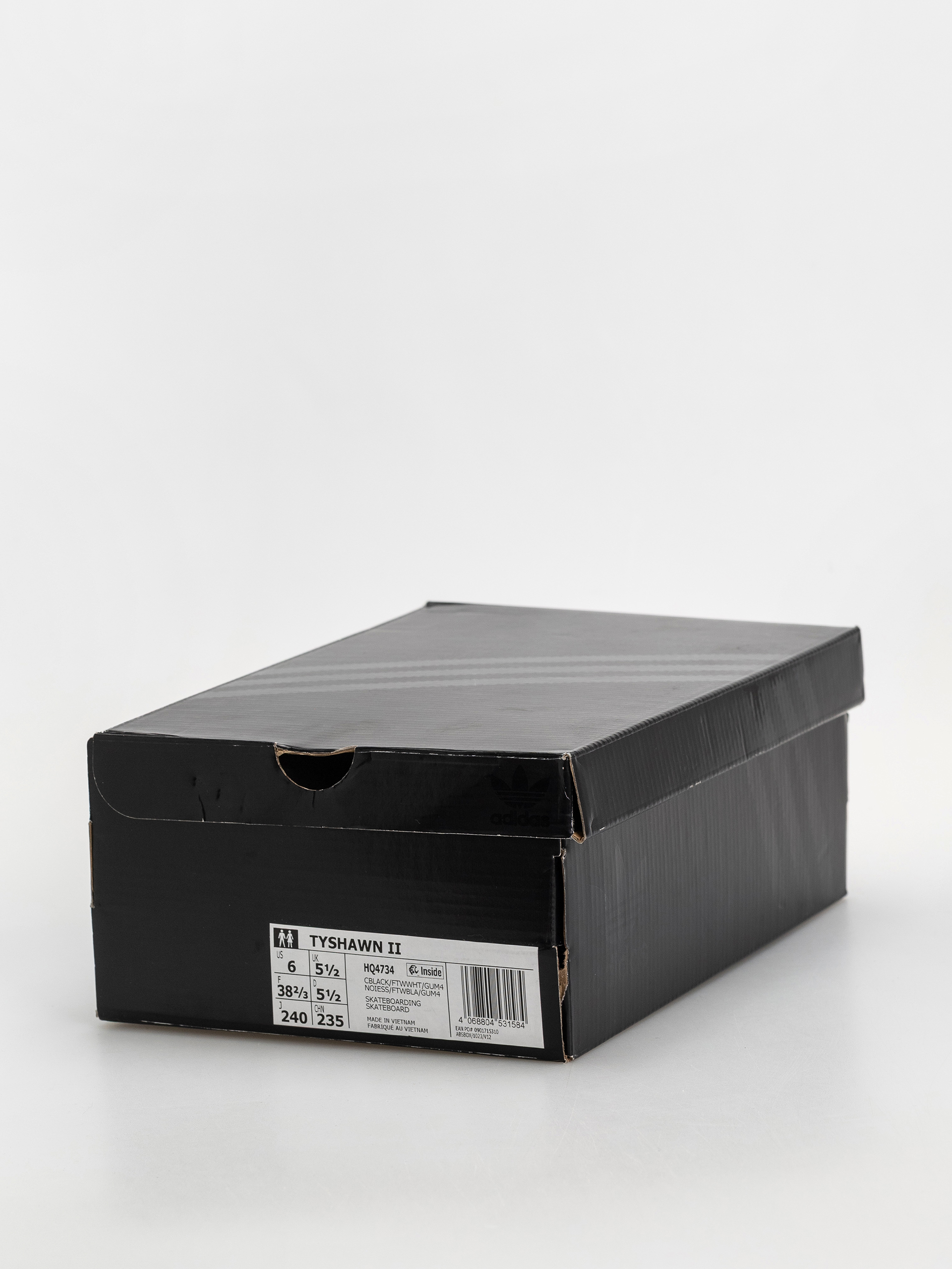 adidas Tyshawn II Shoes (cblack/ftwwht/gum4)