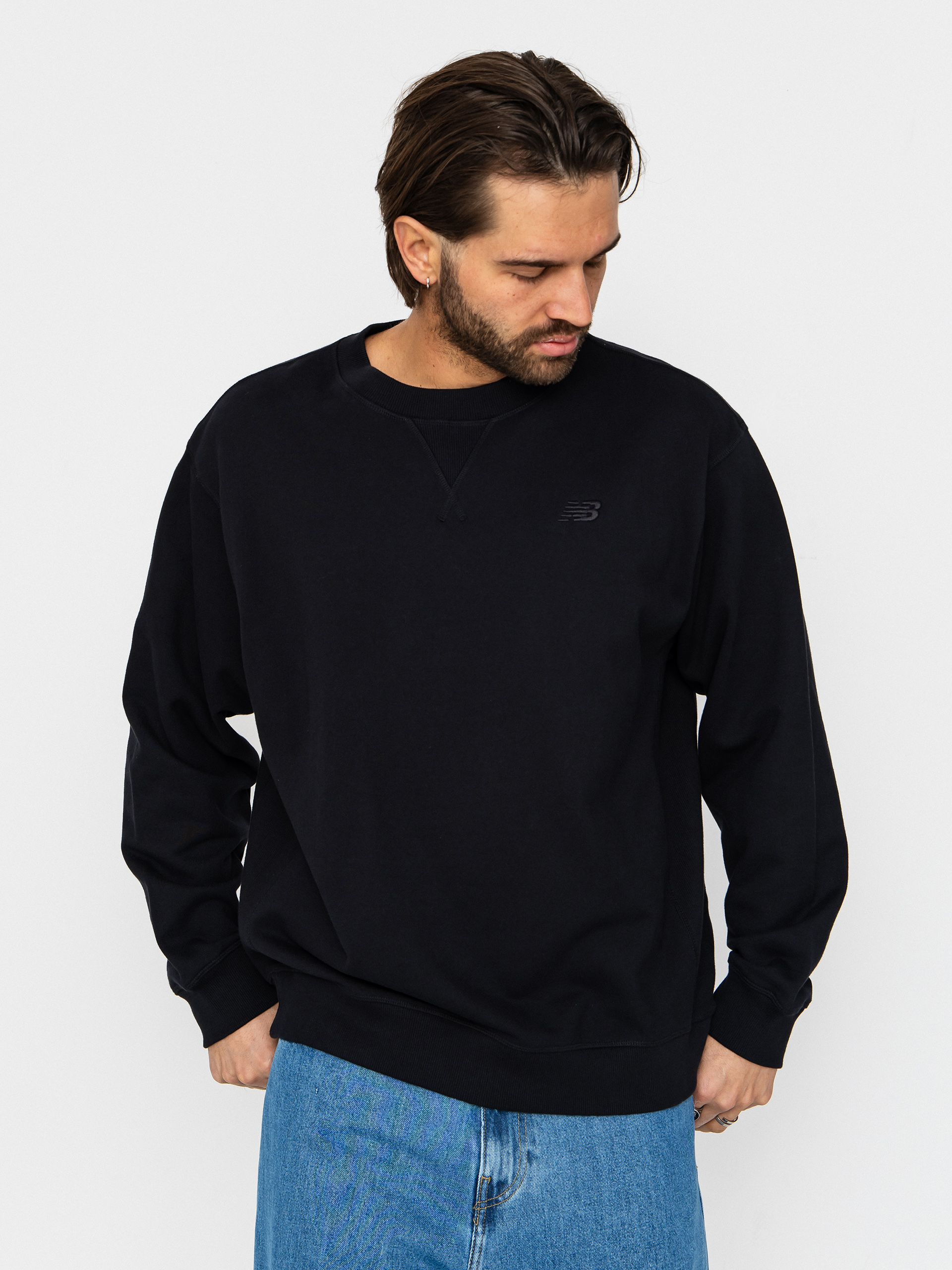 New Balance Athletics French Terry Crew Sweatshirt (black)