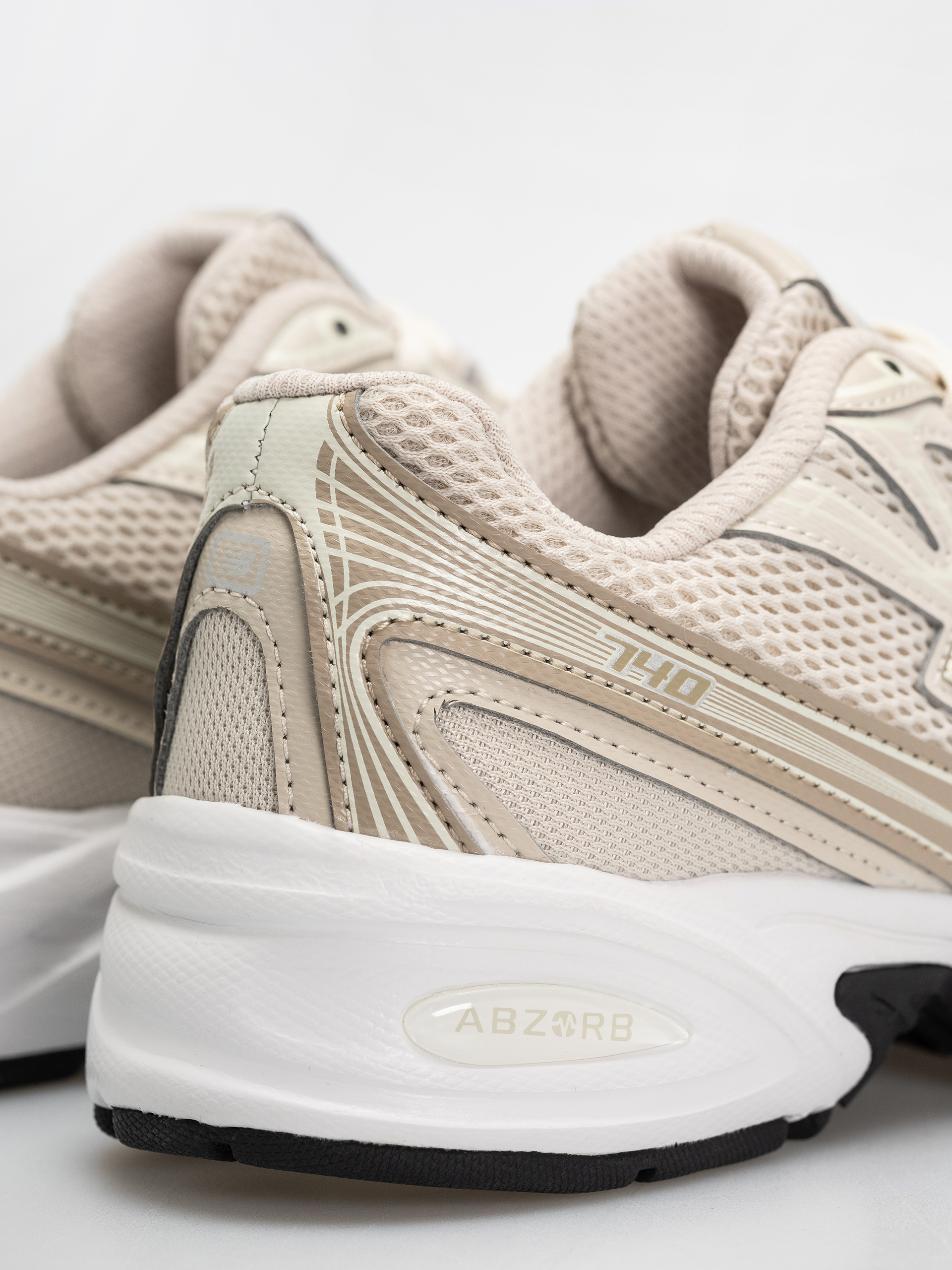 New Balance 740 JR Shoes (timberwolf/stoneware)