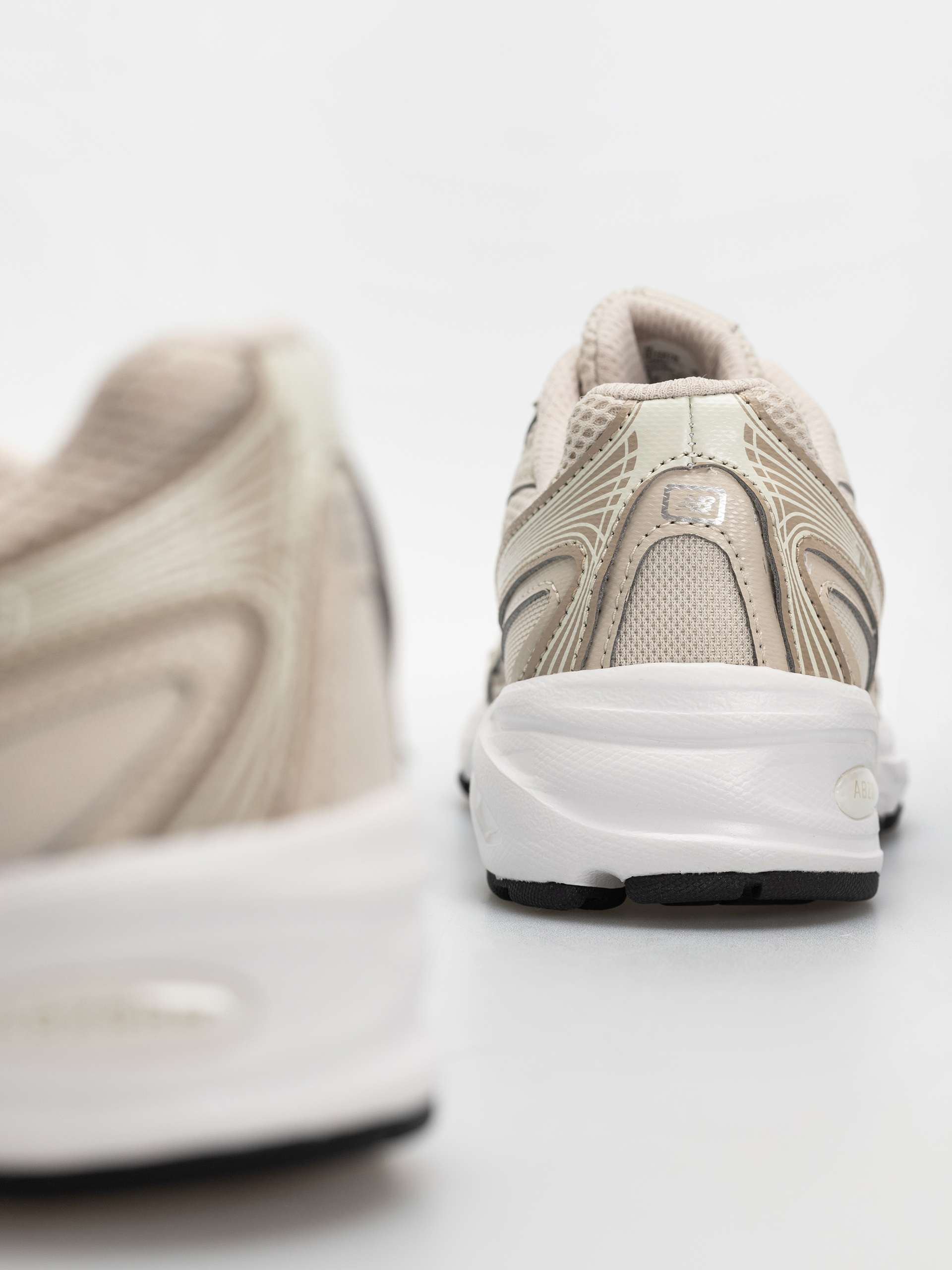 New Balance 740 JR Shoes (timberwolf/stoneware)