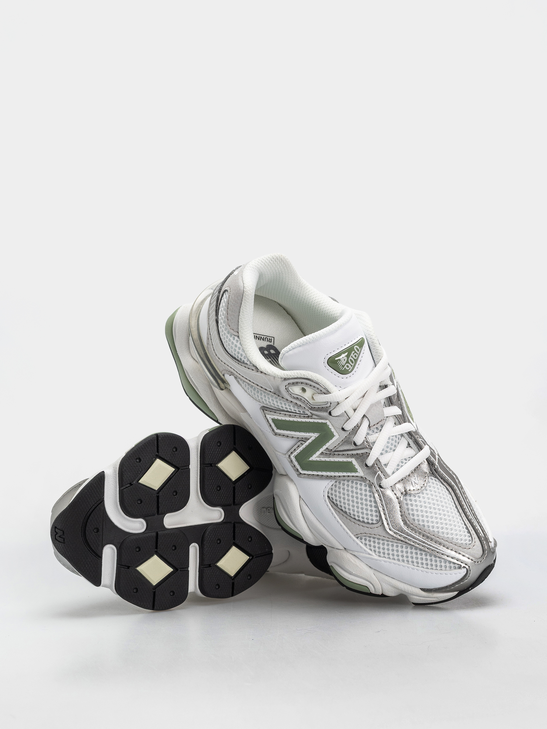 New Balance 9060 Shoes (103 white/oregano)