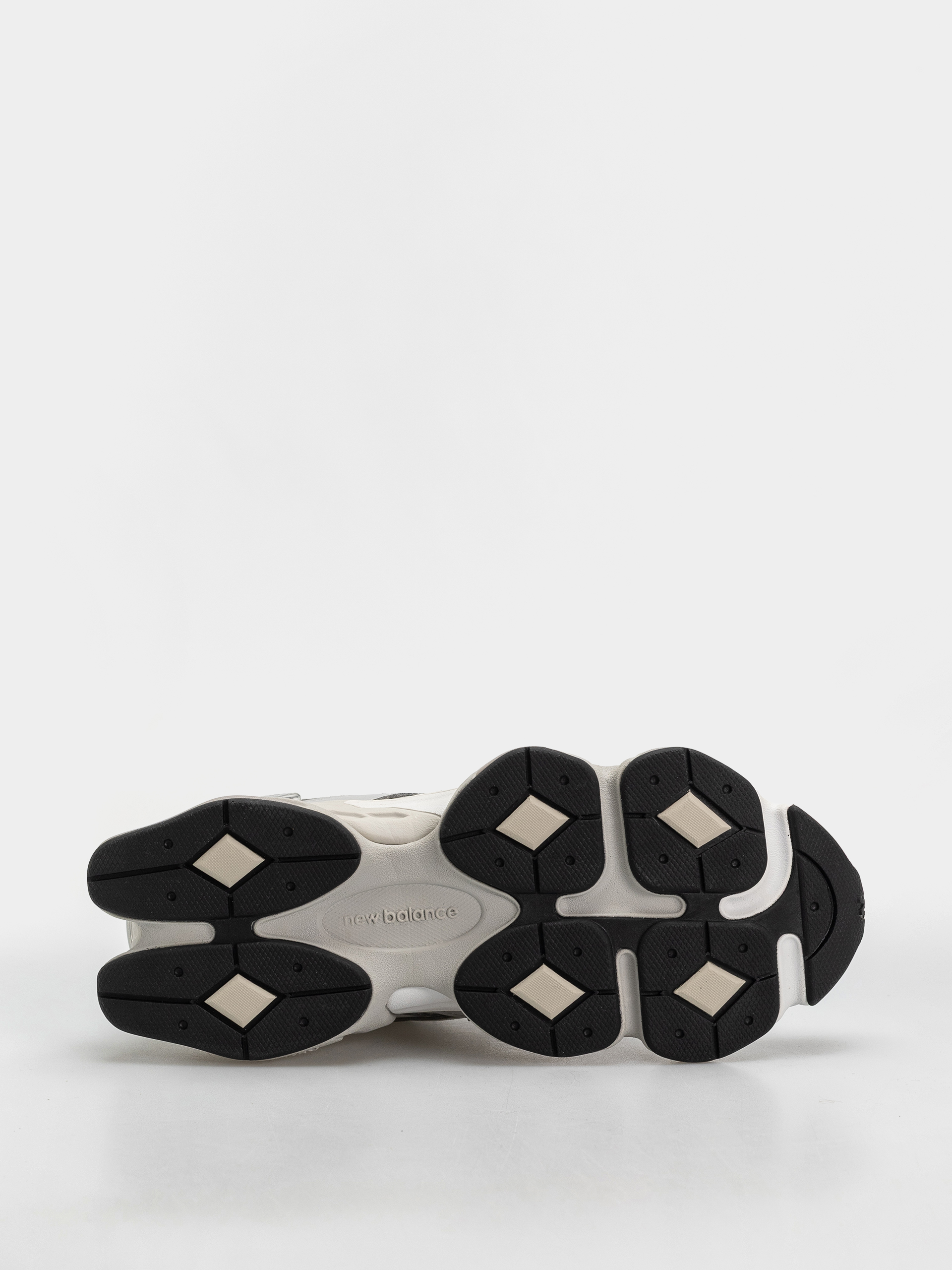 New Balance 9060 Shoes (raincloud/truffle salt)