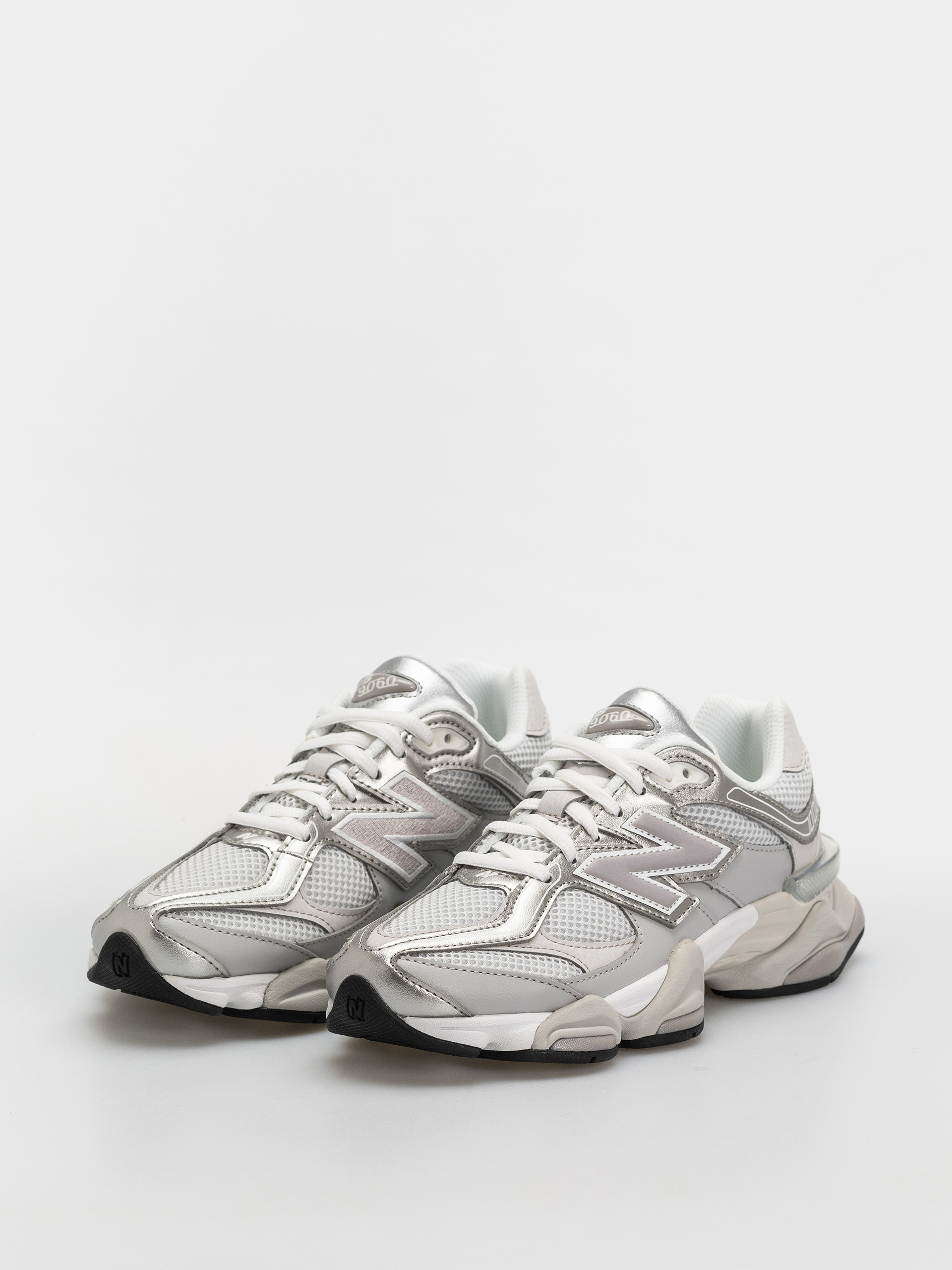 New Balance 9060 Shoes (raincloud/truffle salt)