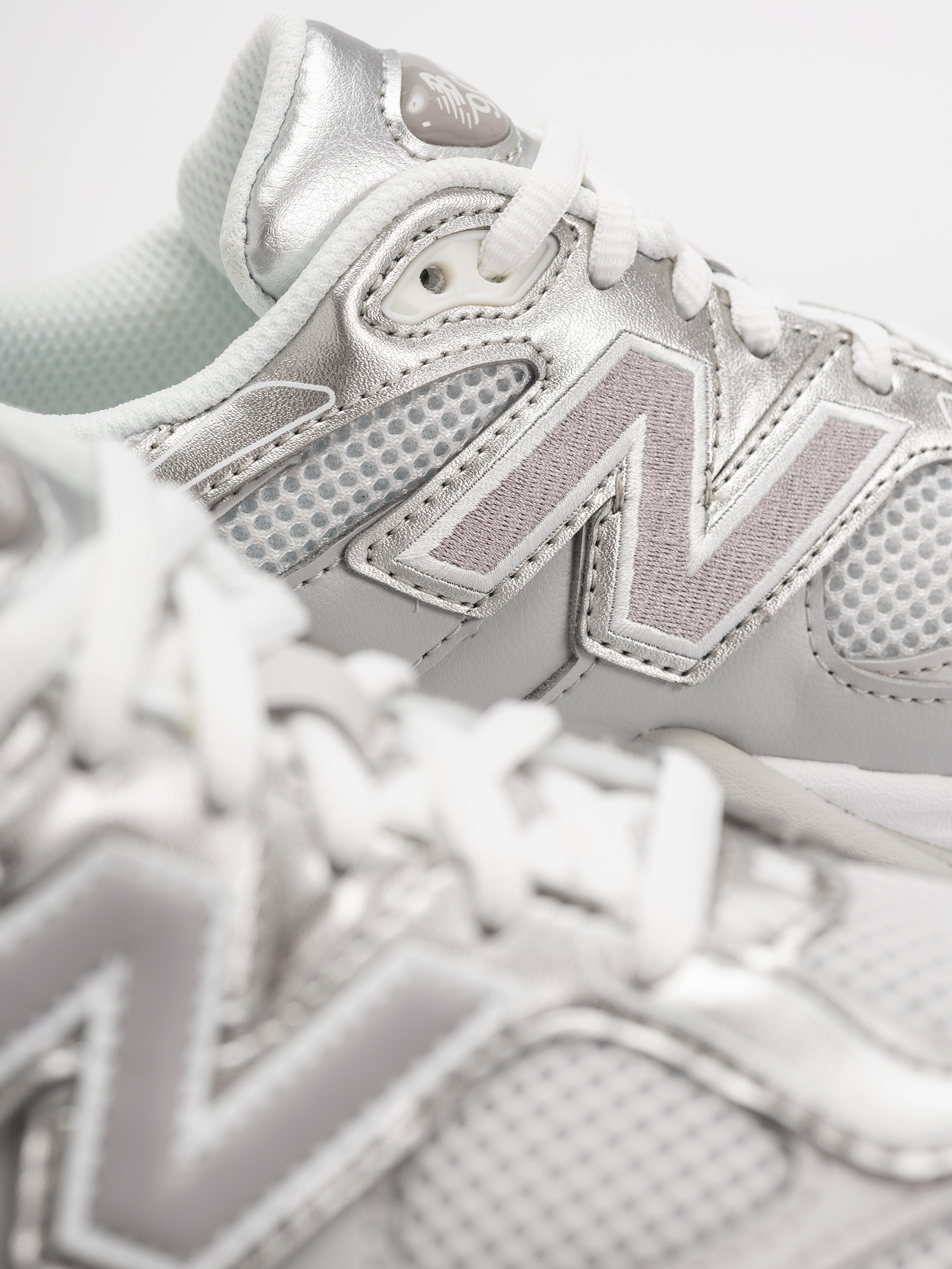 New Balance 9060 Schuhe (raincloud/truffle salt)