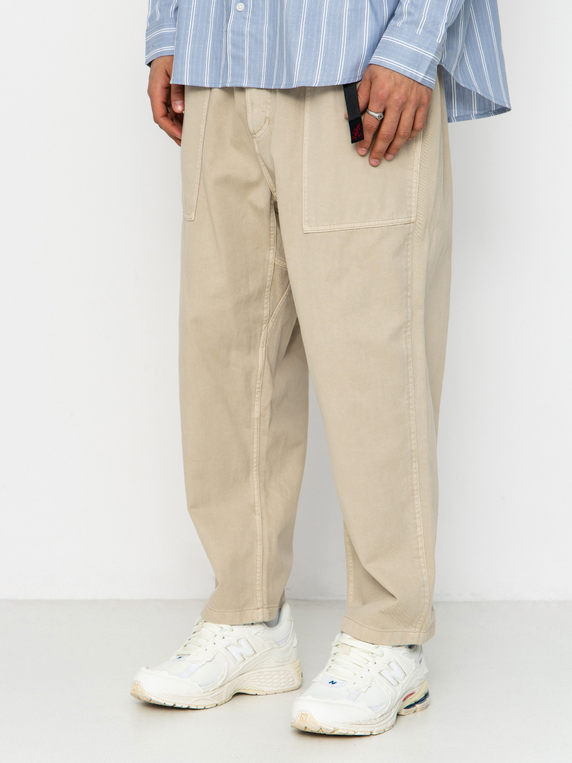Gramicci Loose Tapered Pants (sand pigment)