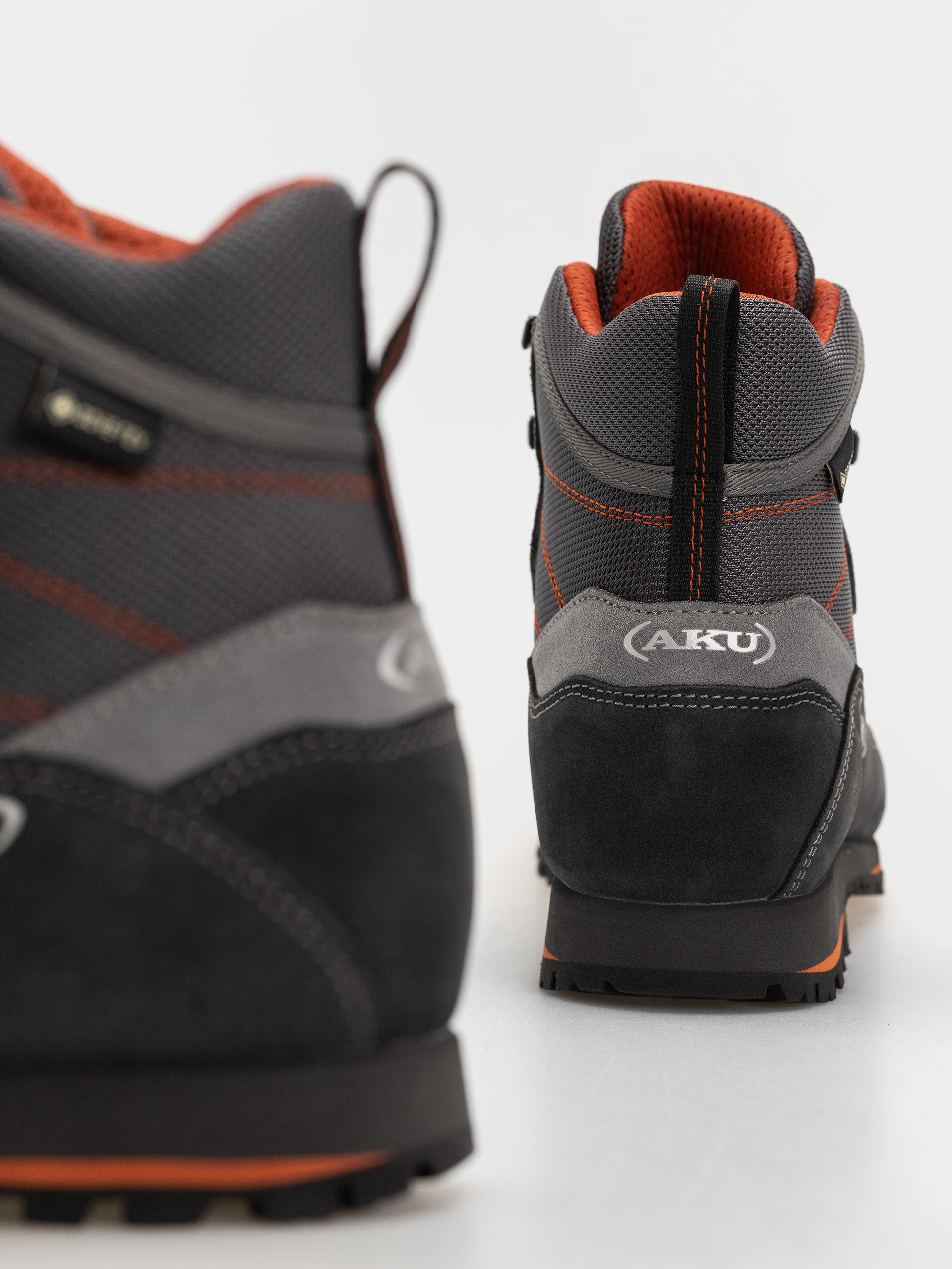 AKU Trekker Lite III GTX Schuhe (anthracite/rust)