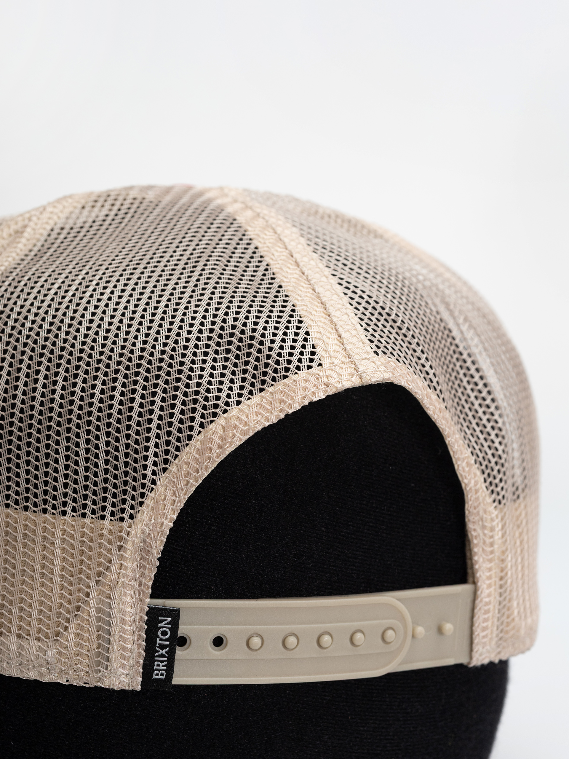 Brixton Lost In Reality Np Mp Trucker Wmn Cap (whitecap/adrenaline rush)