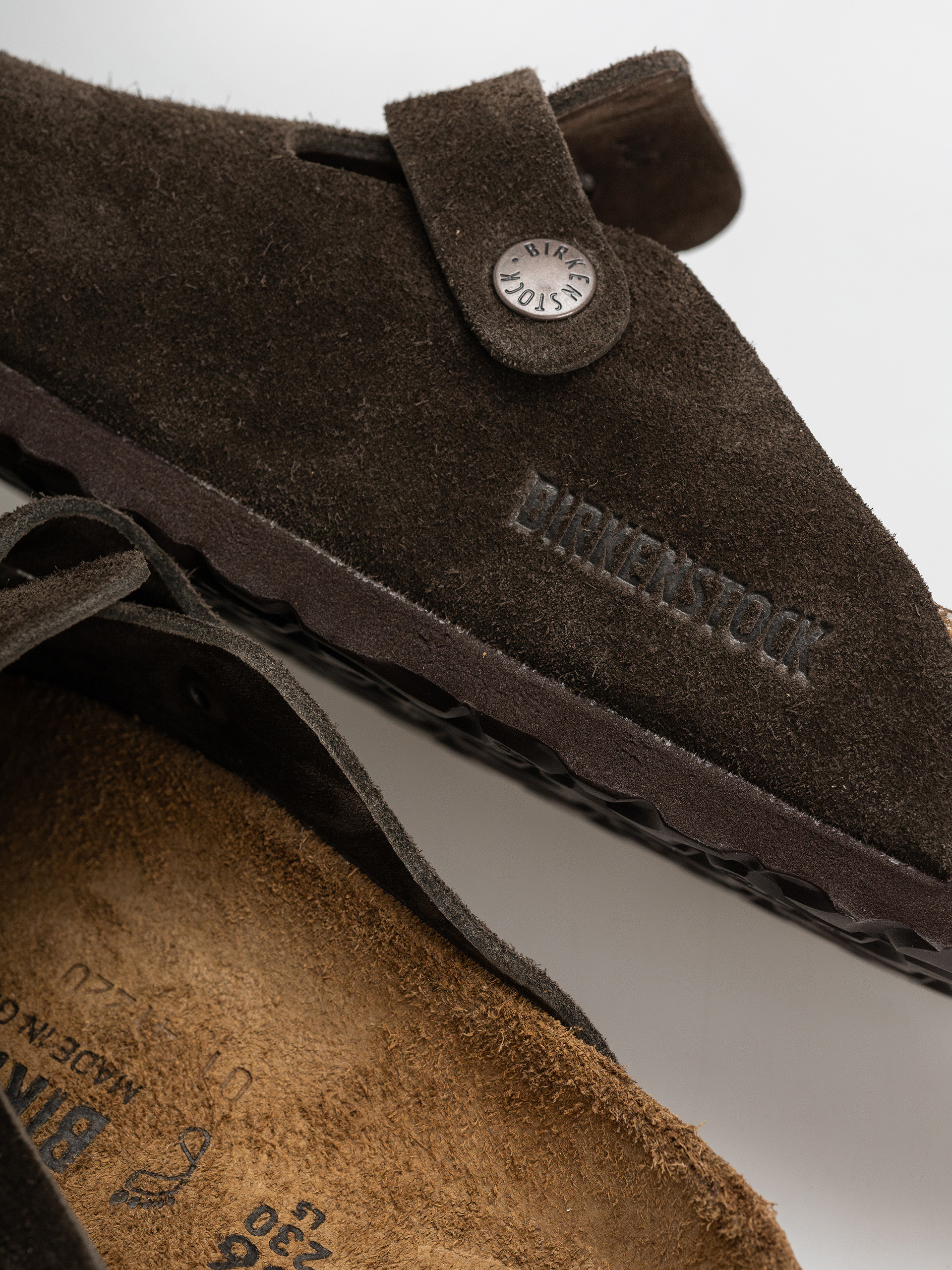 Birkenstock Boston Suede Leather Regular Flip Flops (mocca)