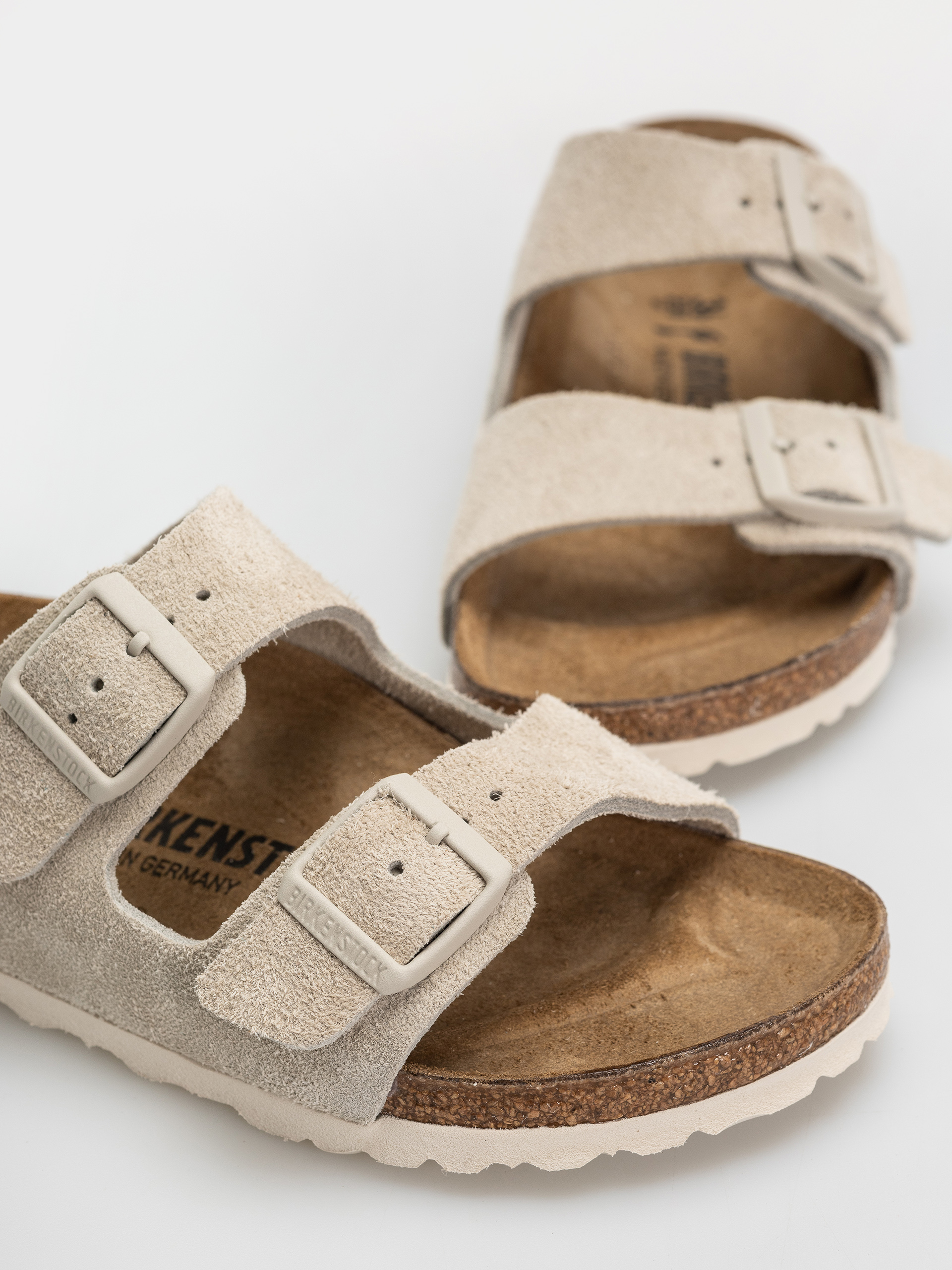 Birkenstock Arizona Suede Leather Narrow Flip Flops (oyster)