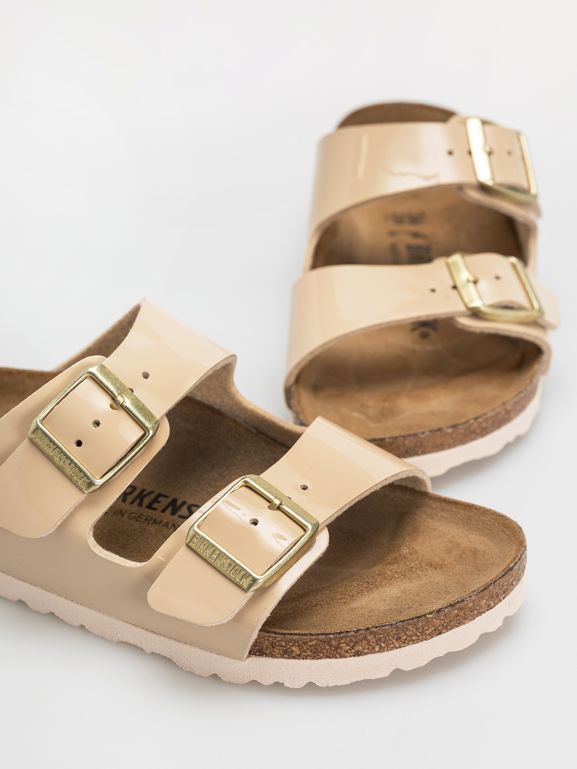 Birkenstock Arizona Birko Flor Patent Narrow Wmn Flip Flops (sand)