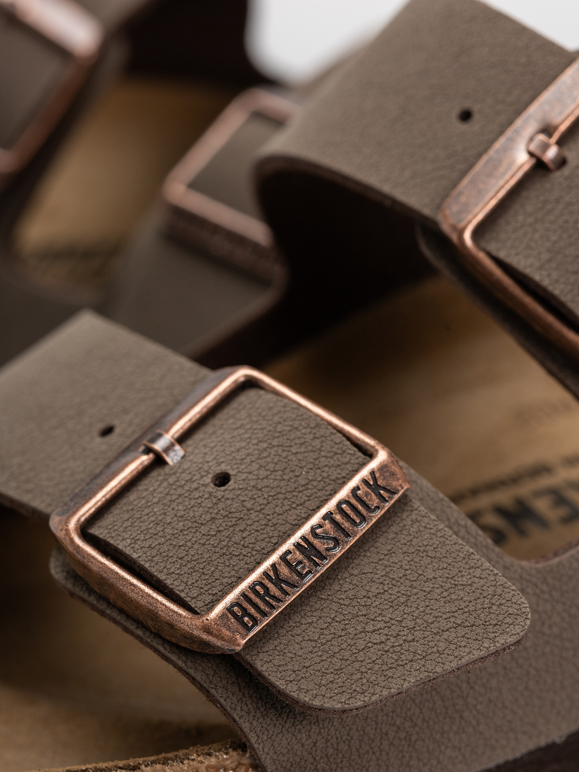 Birkenstock Arizona Birkibuc Regular Flip Flops (mocca)