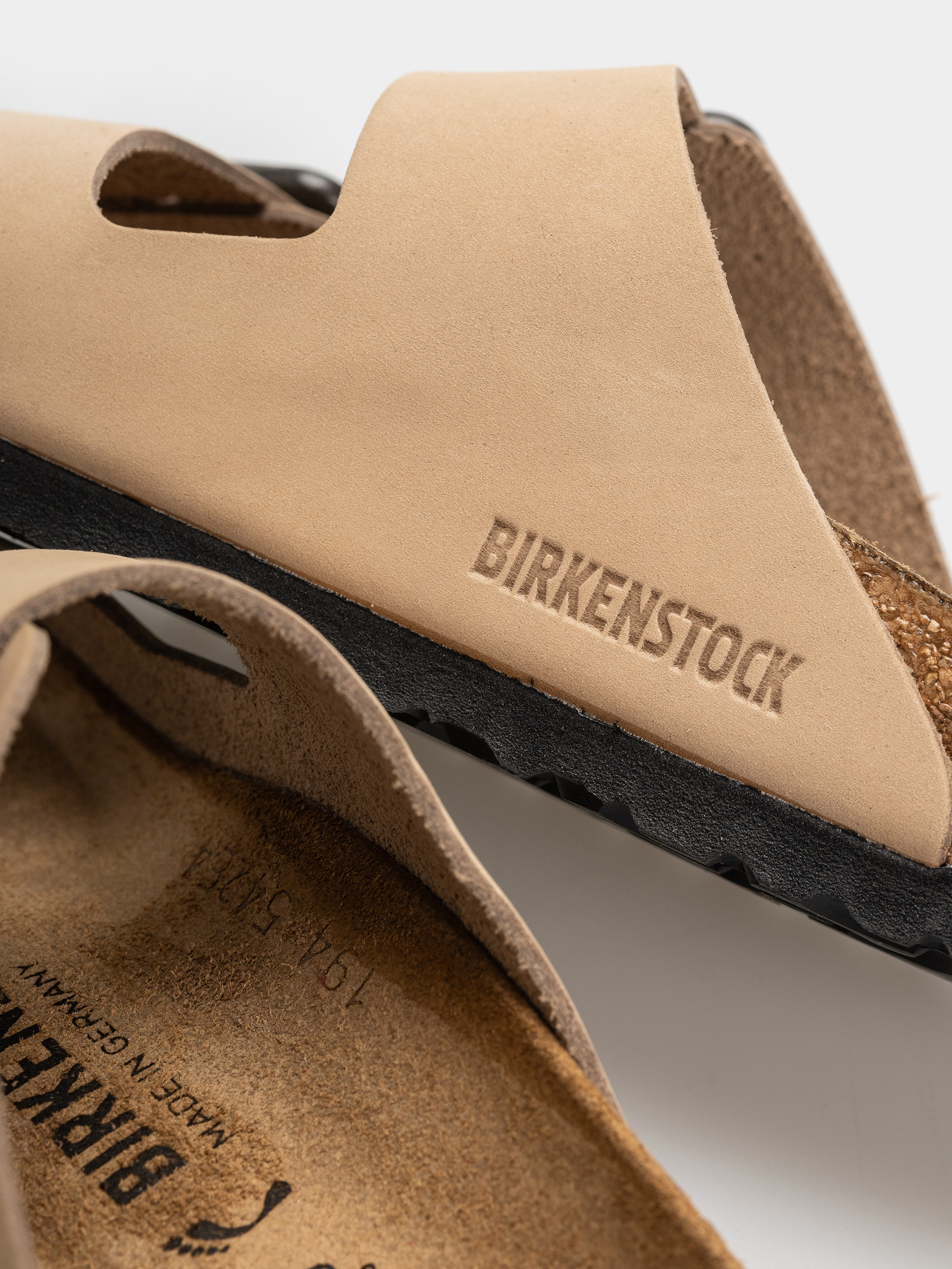 Birkenstock Arizona Wire Buckle Nubuck Leather Narrow Flip-flops (sandcastle)