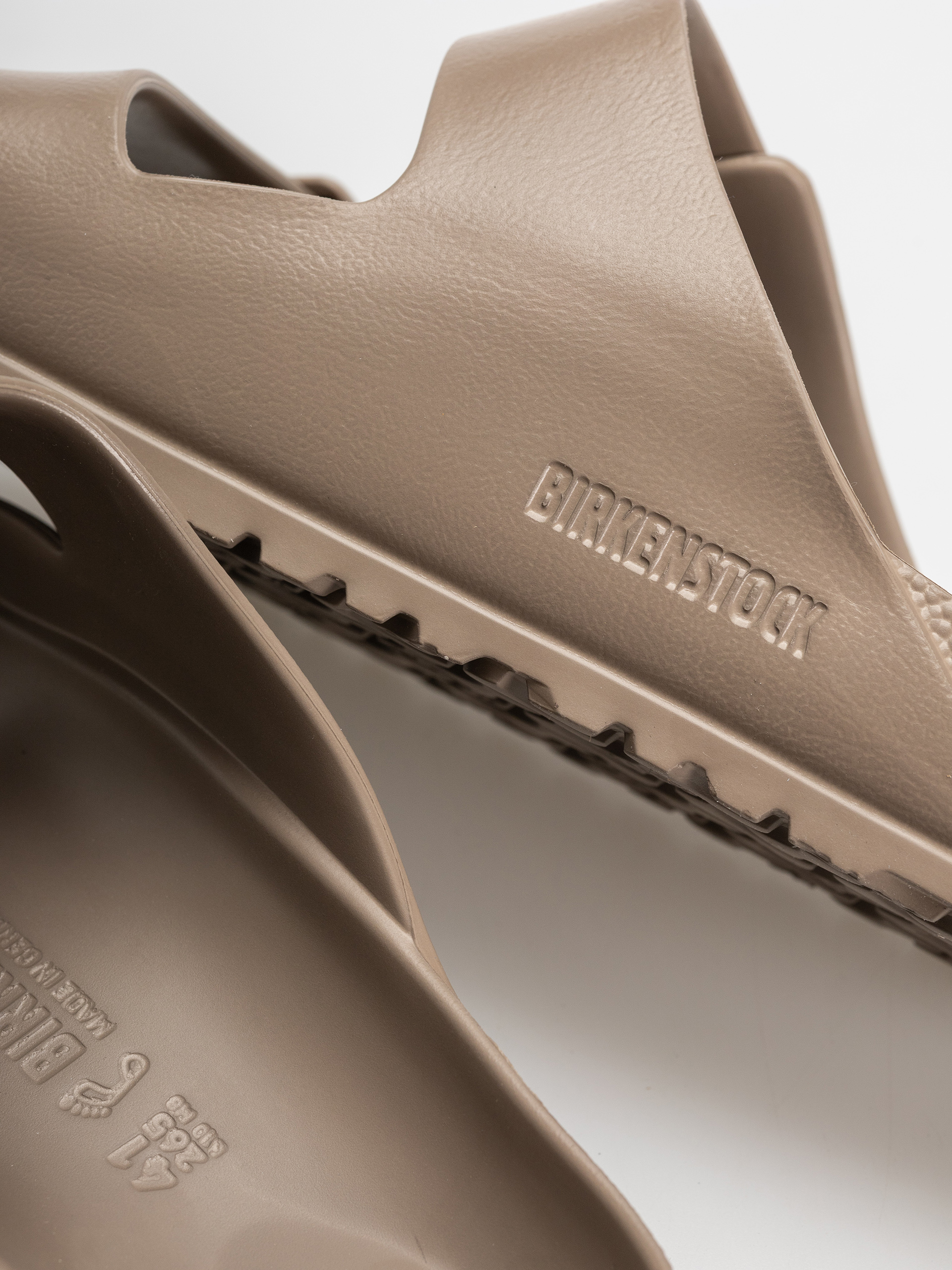 Birkenstock Arizona Essentials EVA Regular Flip Flops (gray taupe)