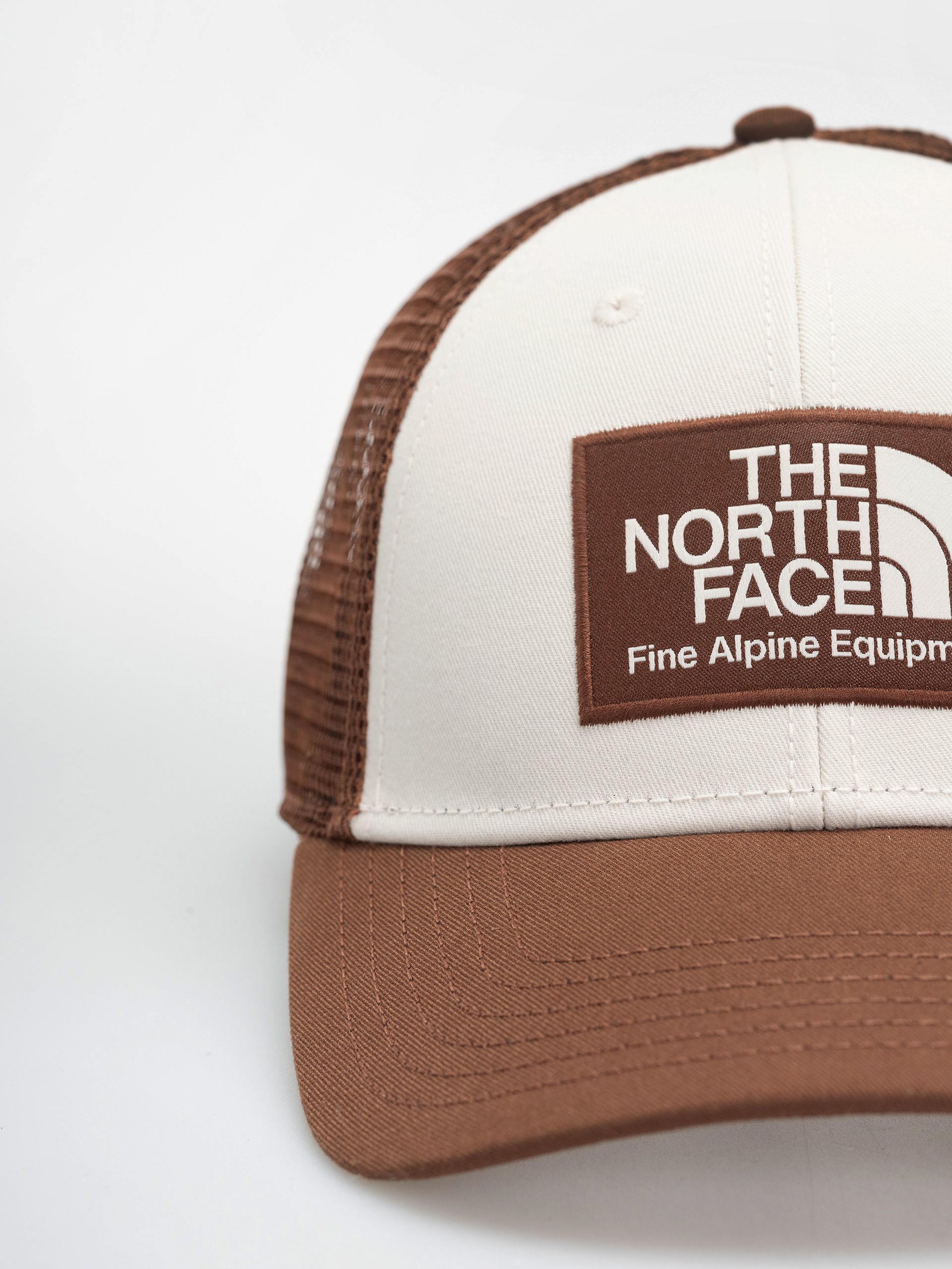 The North Face Mudder Trucker Cap (ember soil/whit)
