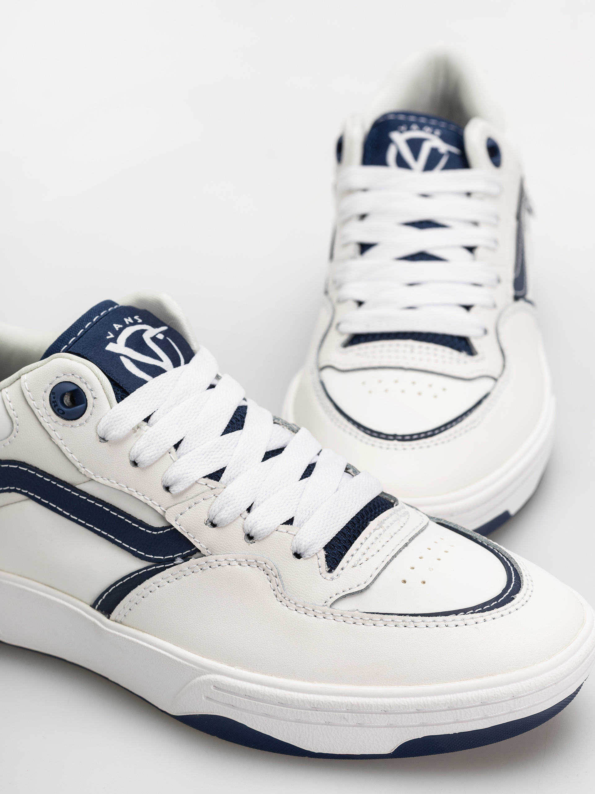 Vans Skate Rowan 2 Shoes (white/navy)