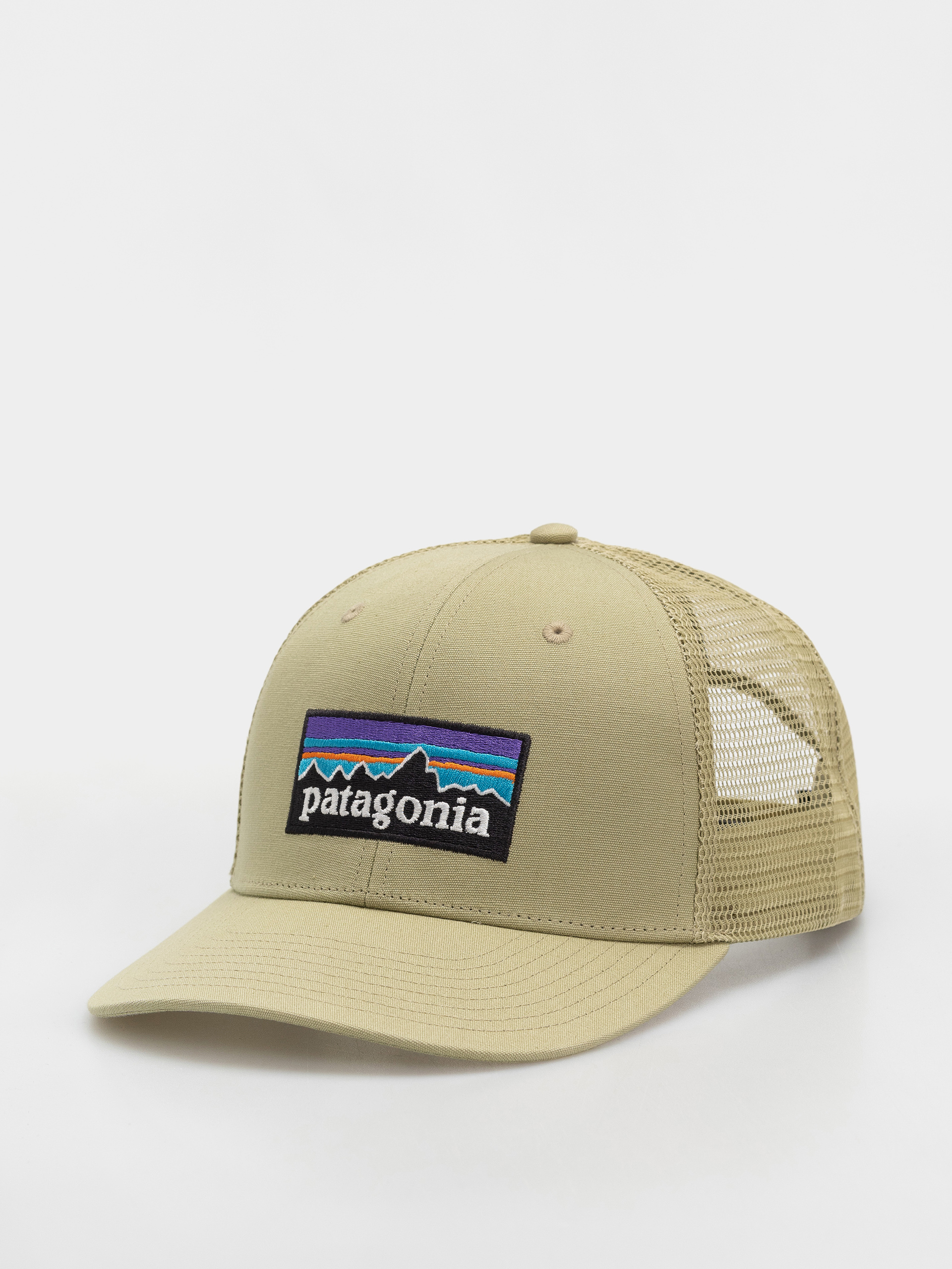 Patagonia P 6 Logo Trucker Cap (gumtree green)