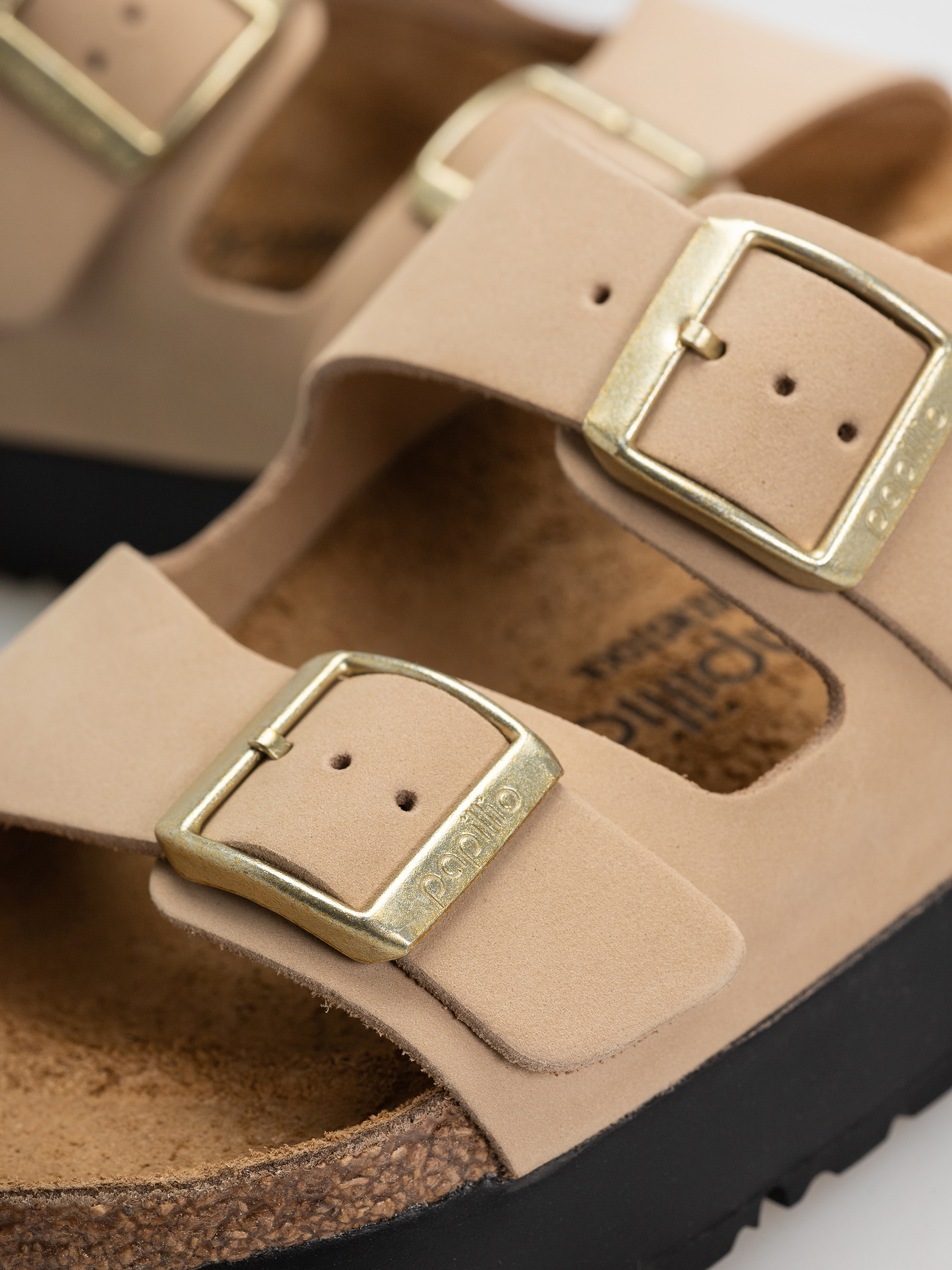 Birkenstock Arizona Flex Platform Nubuck Leather Narrow Wmn Flip-flops (sandcastle)