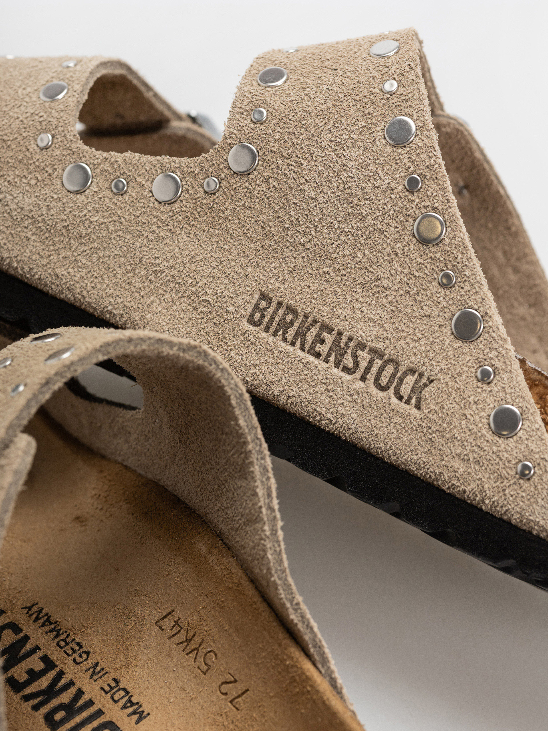 Birkenstock Arizona Rivets Suede Leather Narrow Wmn Flip-flops (taupe)
