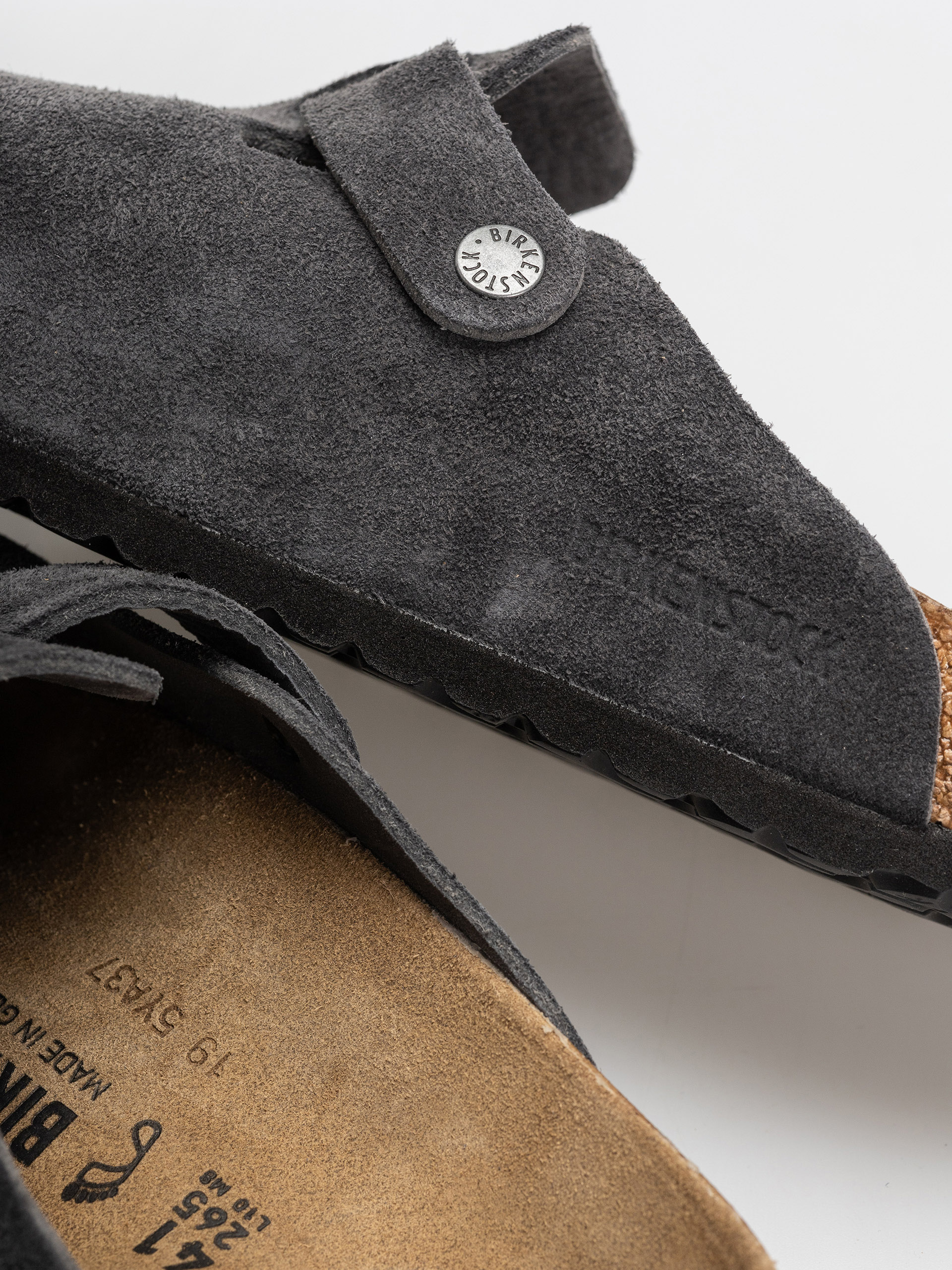 Birkenstock Boston Suede Leather Regular Flip-flops (charcoal)