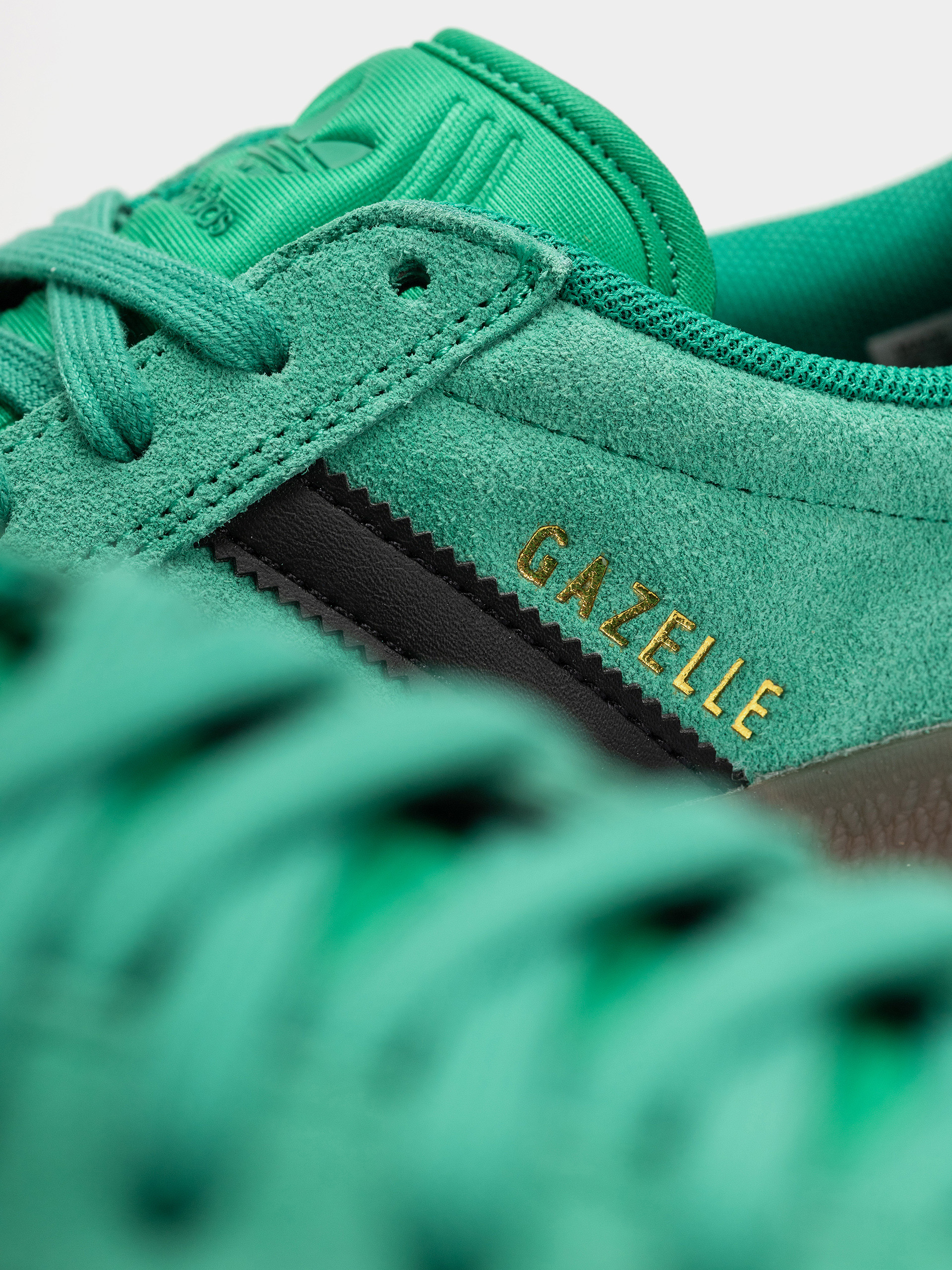 adidas Gazelle Adv Schuhe (cougrn/cblack/gum5)