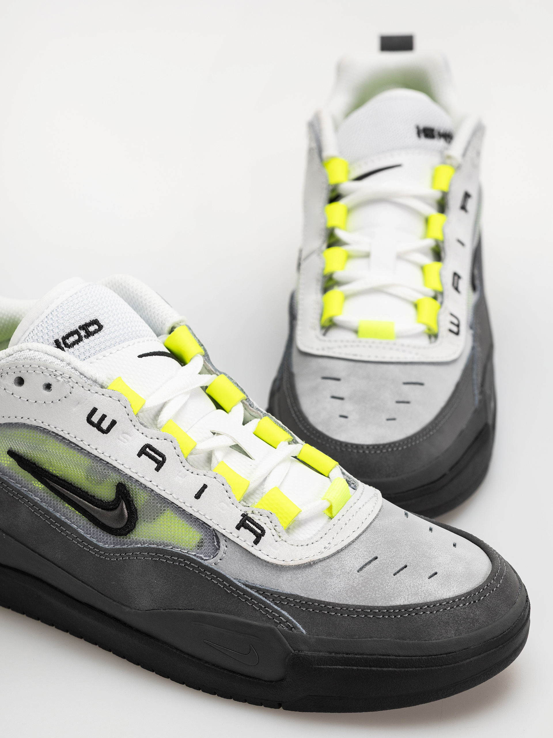 Nike SB Air Max Ishod Shoes (black/neon yellow anthracite lt graphite)