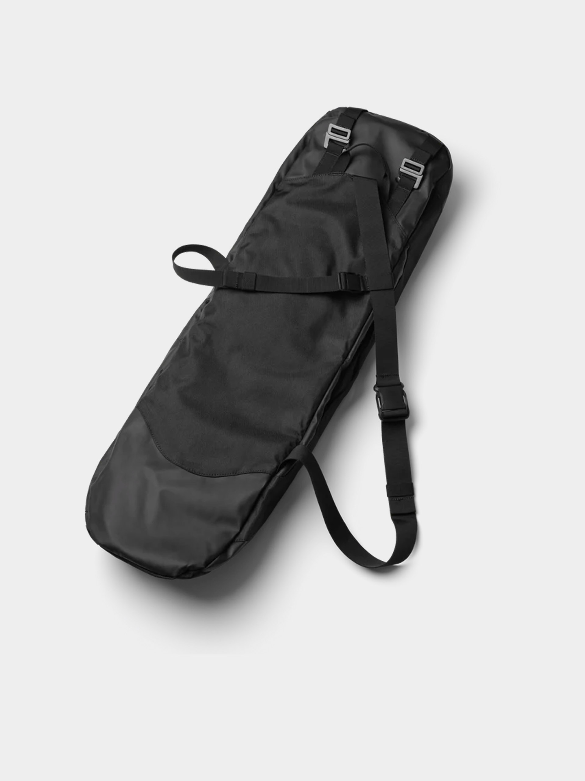 Db Backpack Skate Carrier 32L (black out)