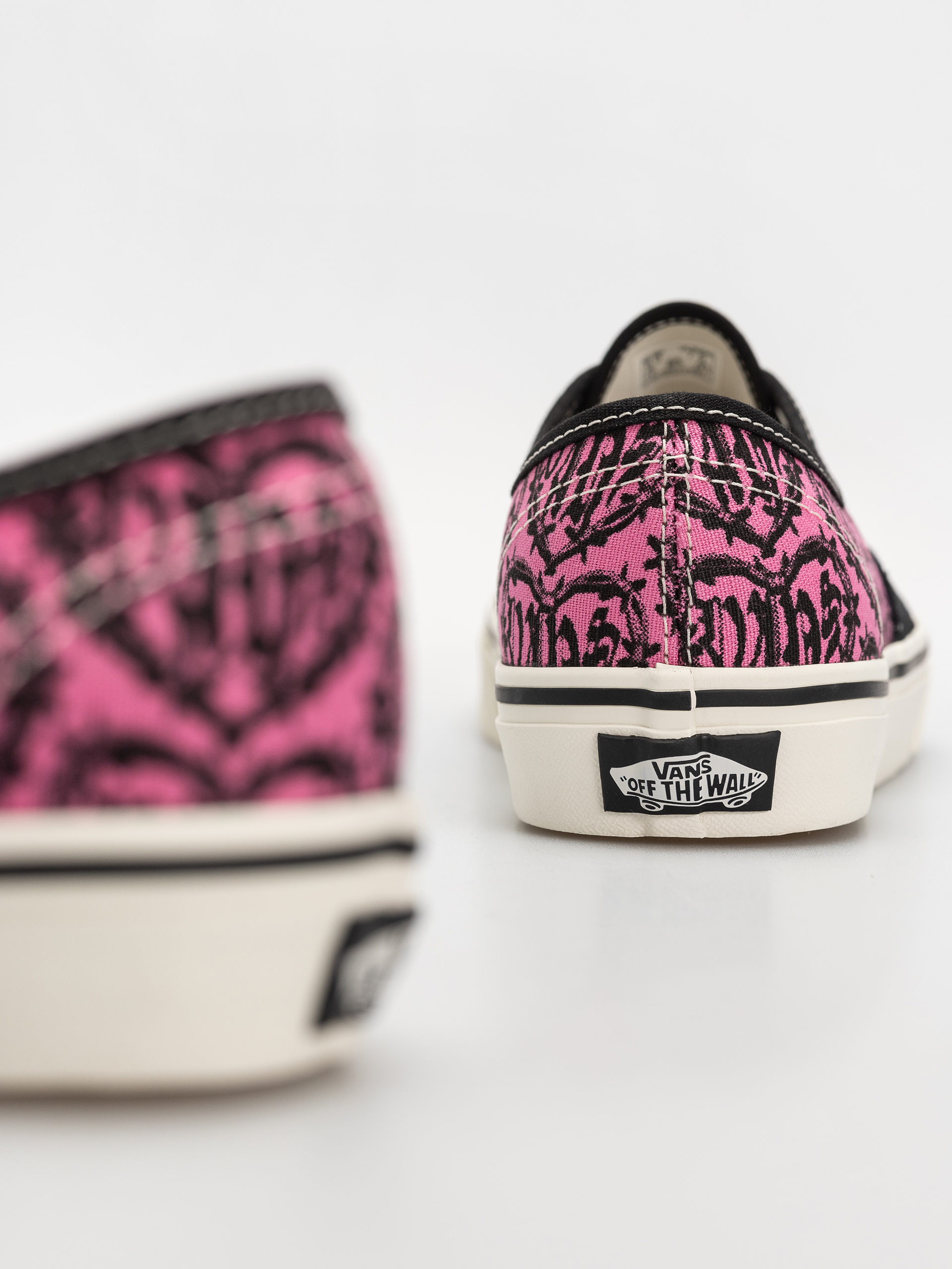 Vans Authentic Schuhe (black/pink)