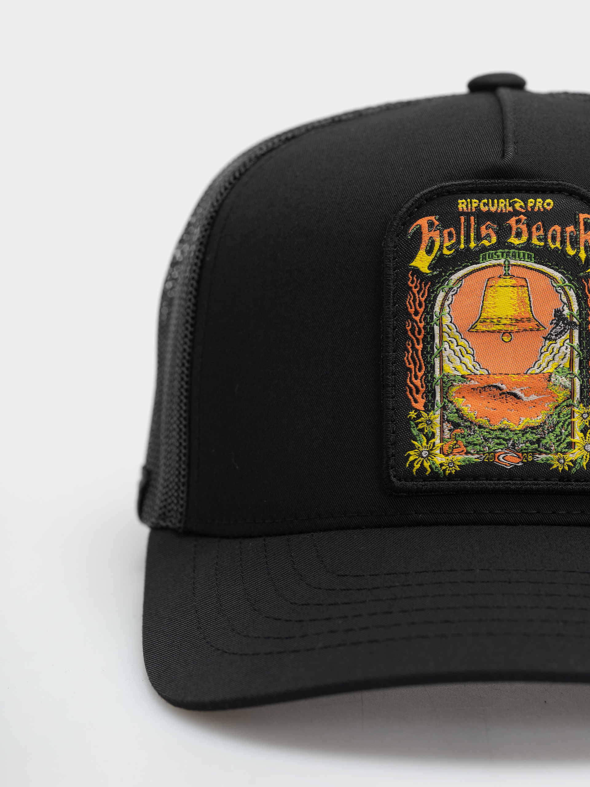 Rip Curl Bells Pro 26 Trucker Cap (washed black)