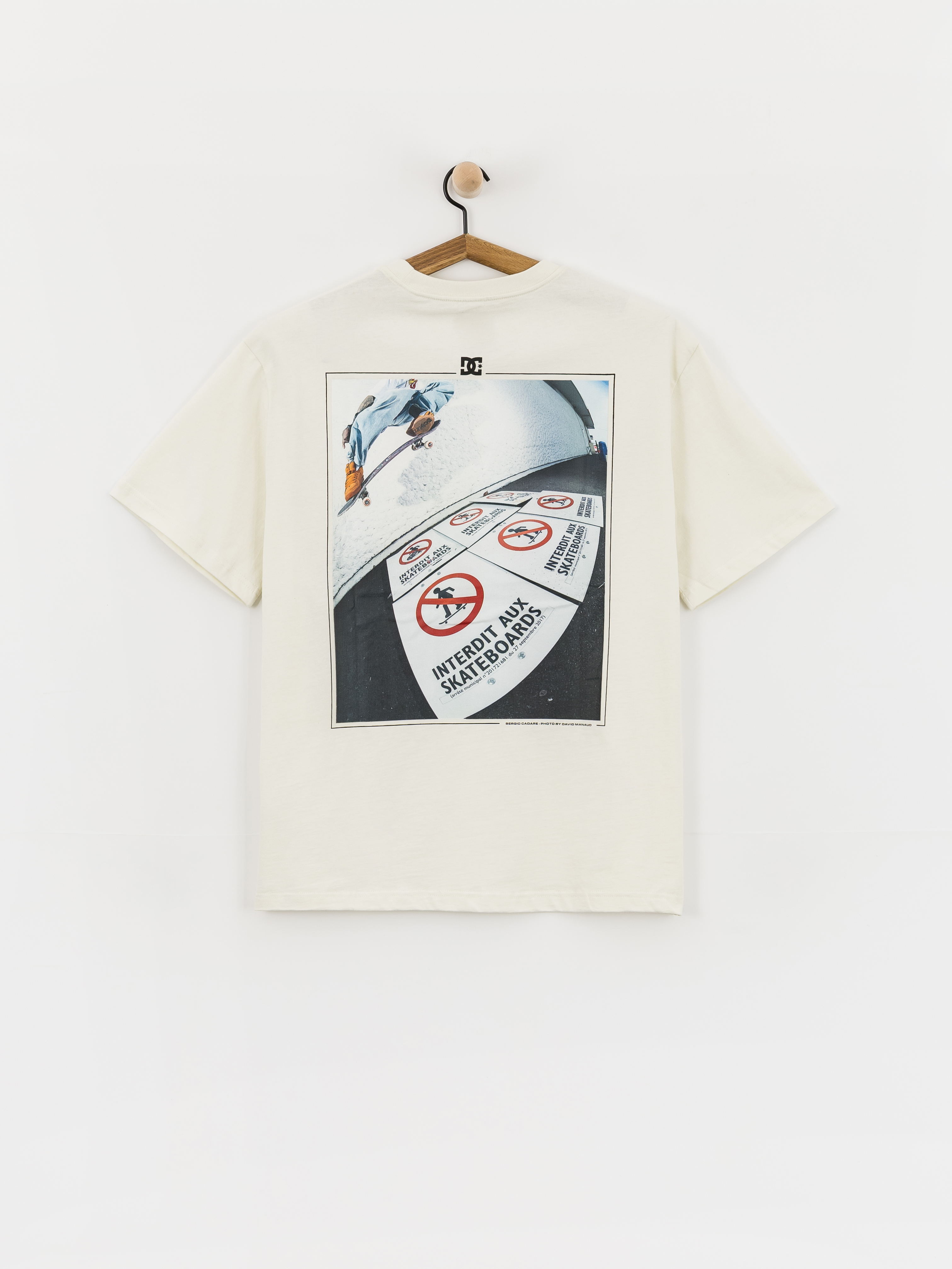DC No Skateboard Allowed T-Shirt (lily white)