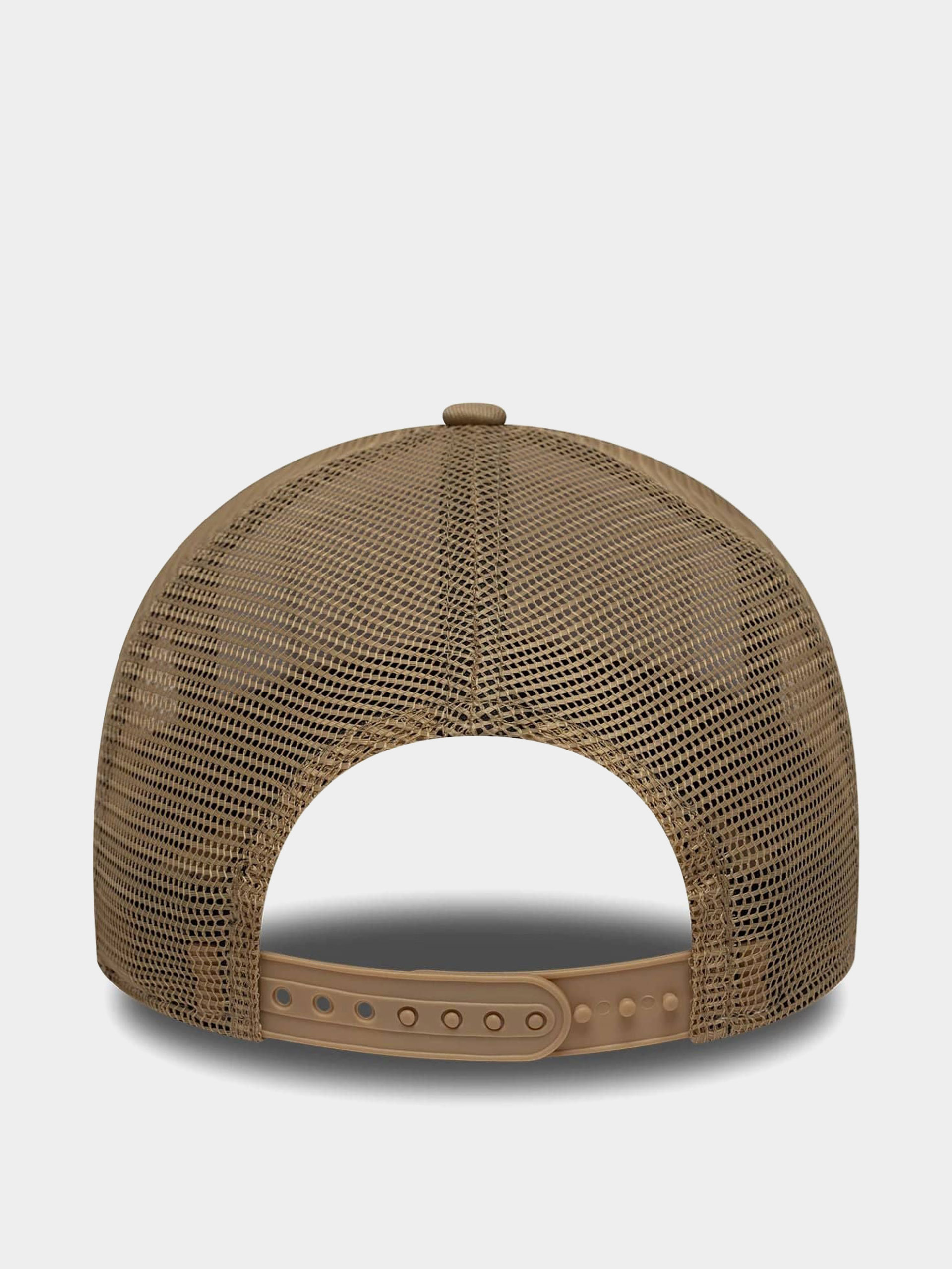 New Era Cap Location Patch Trucker (camel/white)