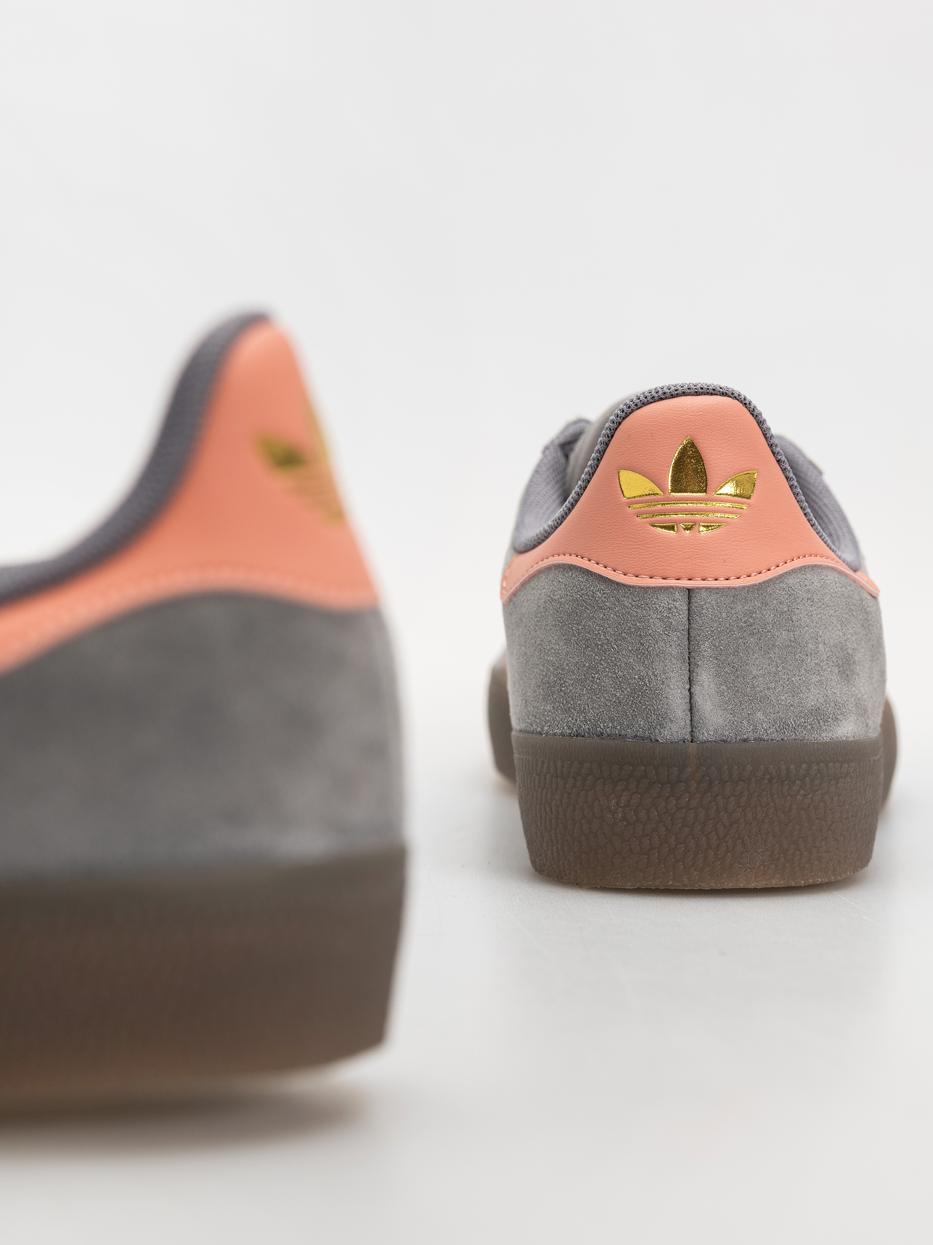 adidas Gazelle Adv Shoes (grethr/woncla/gum5)