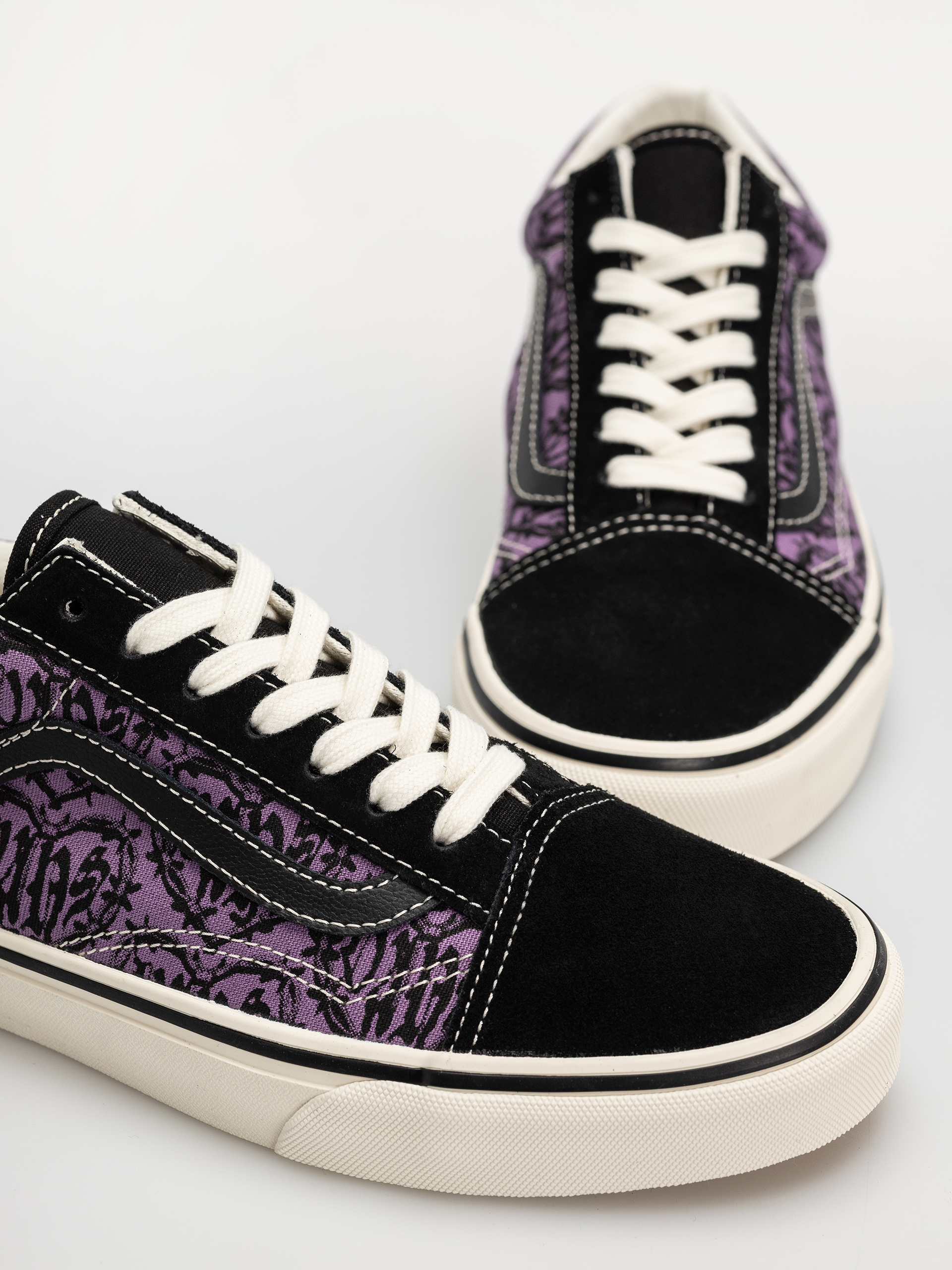 Vans Old Skool Shoes (black/purple)