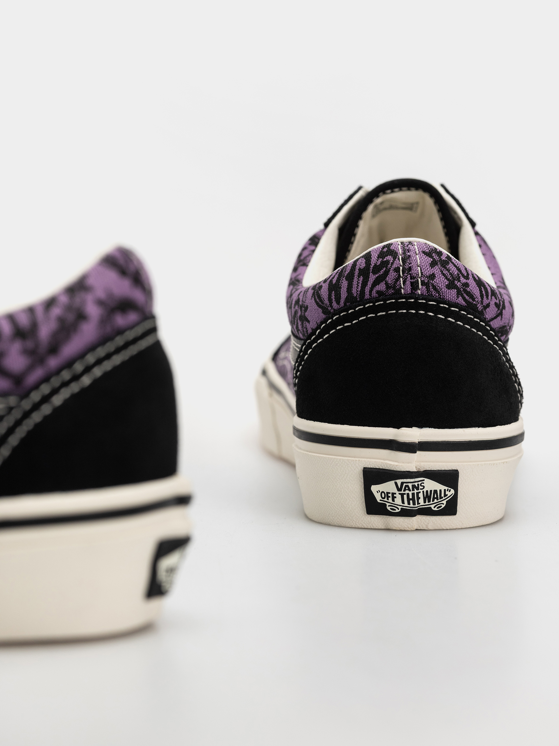 Vans Old Skool Shoes (black/purple)