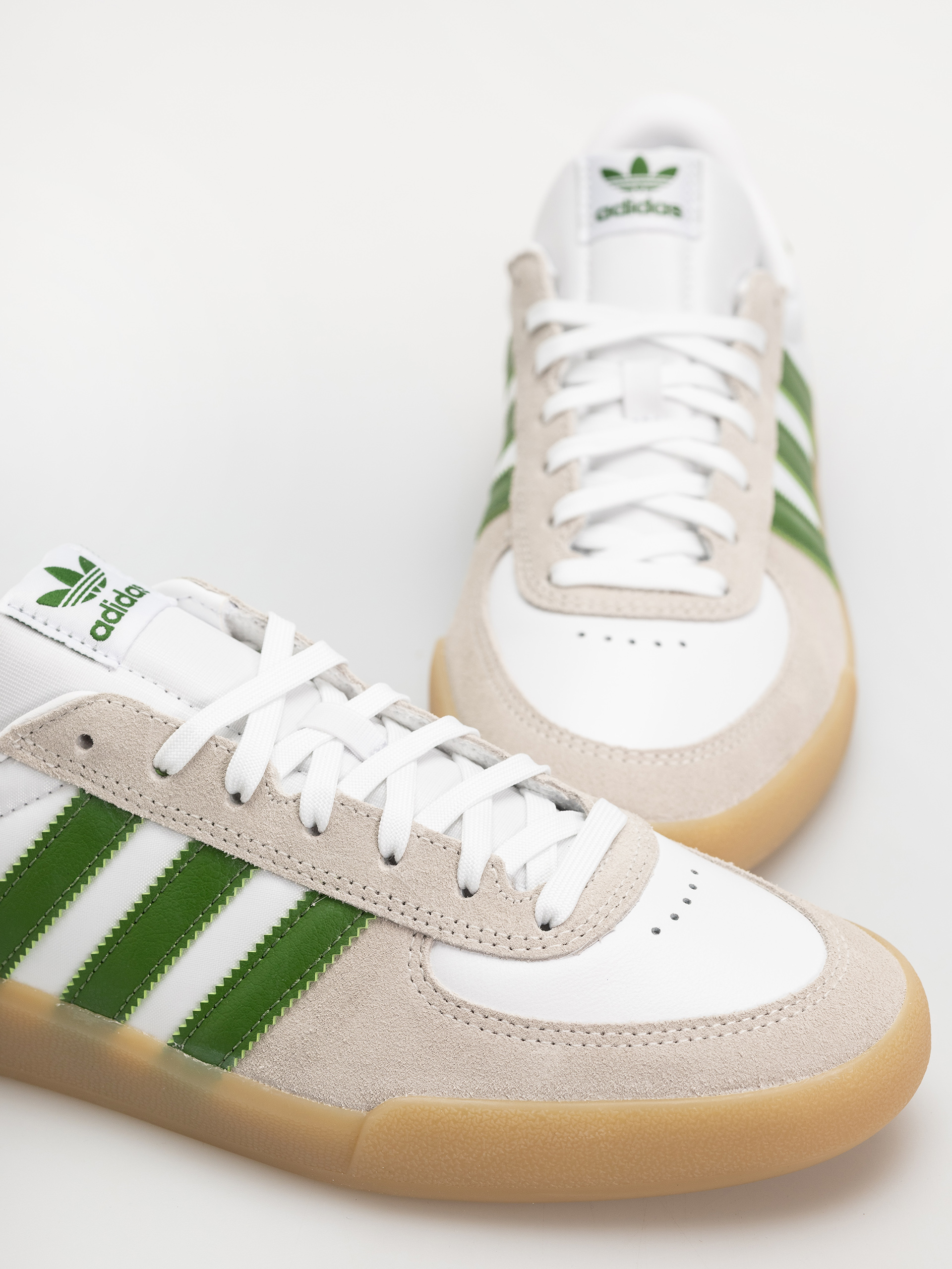 adidas Glenburn Shoes (ftwwht/cregrn/gum3)