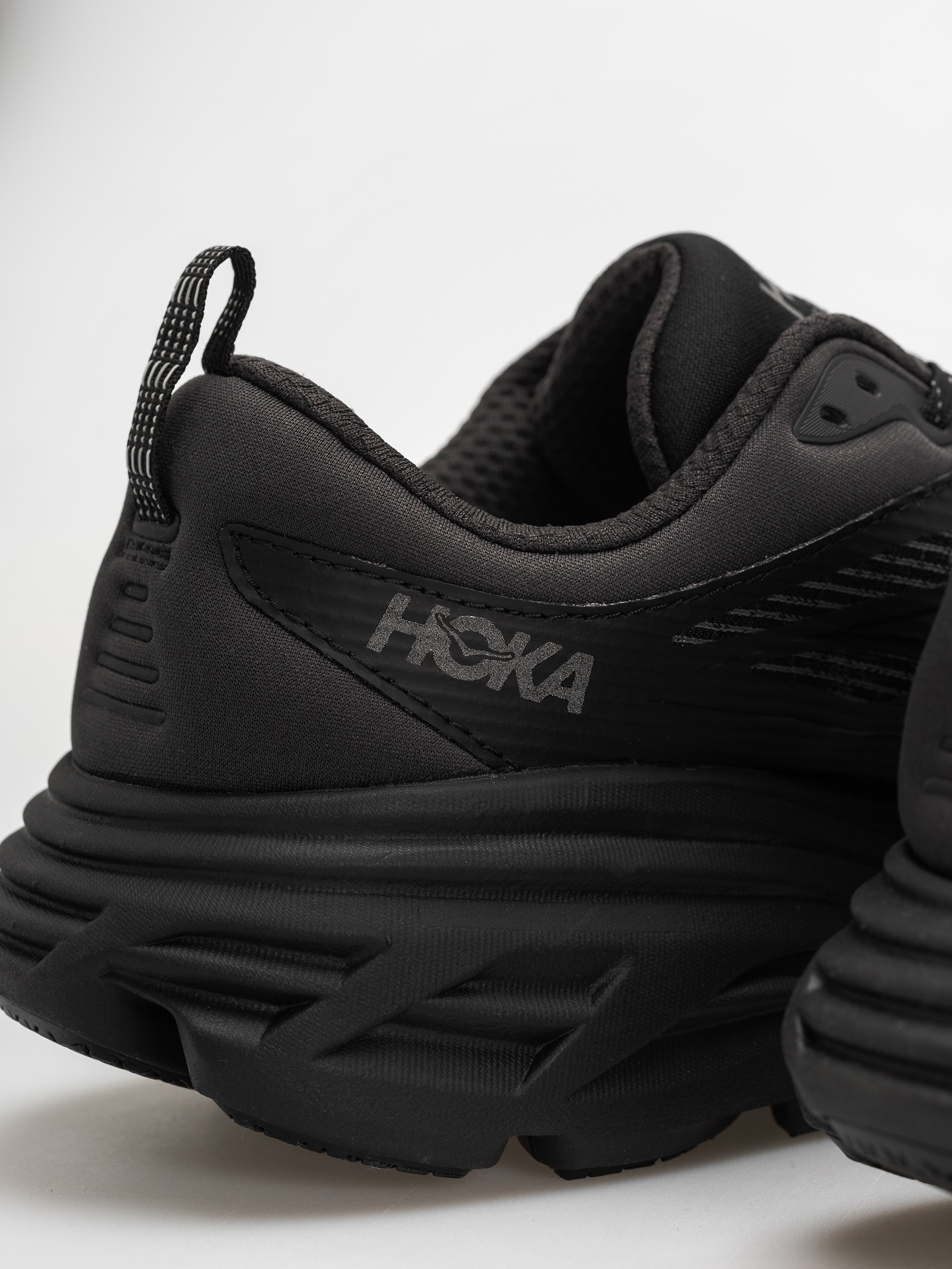 Hoka Schuhe Bondi 8 TS Caged (black/black)